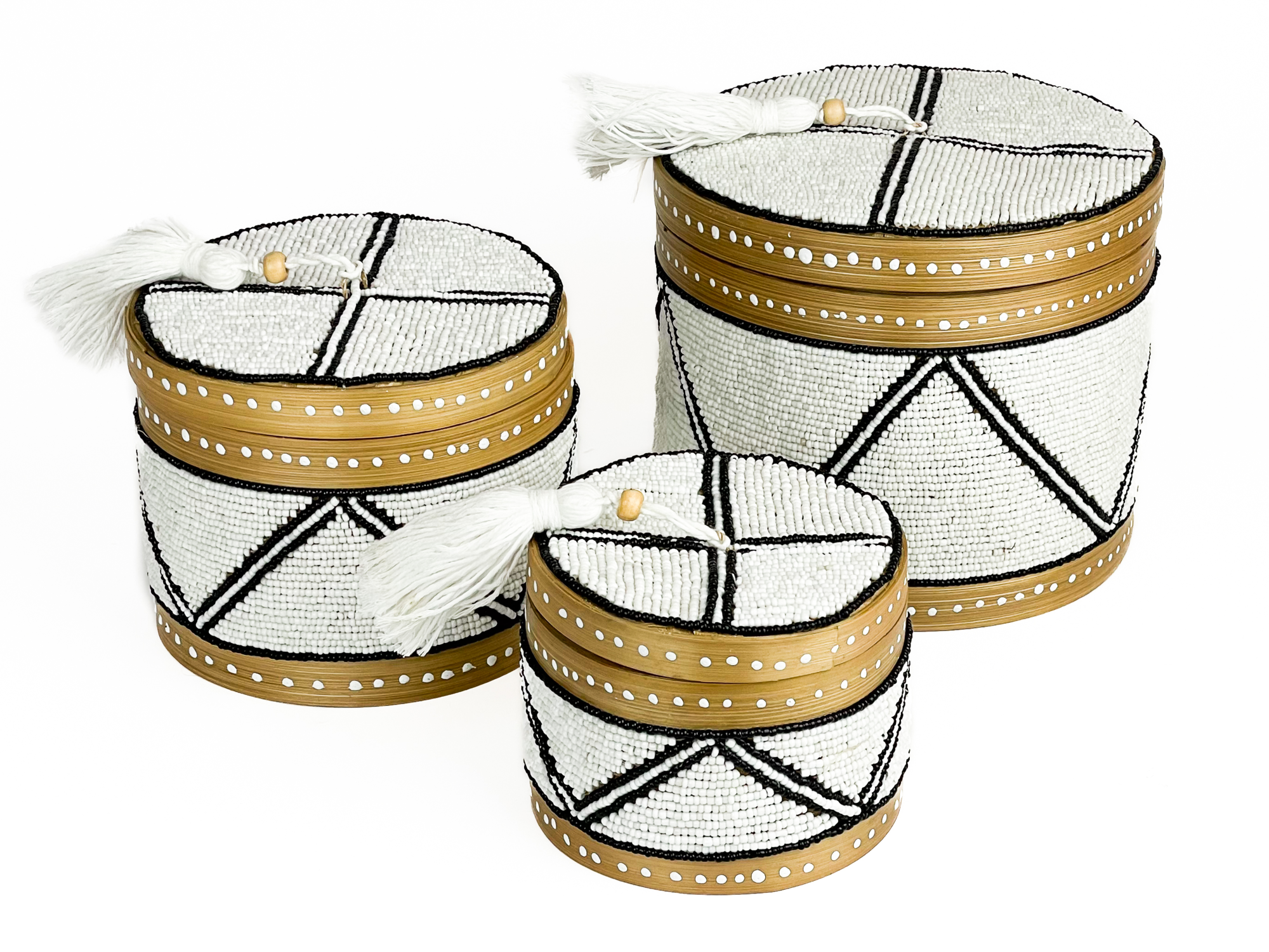 Set bamboe offermanden kraaltjes rond wit/zwart