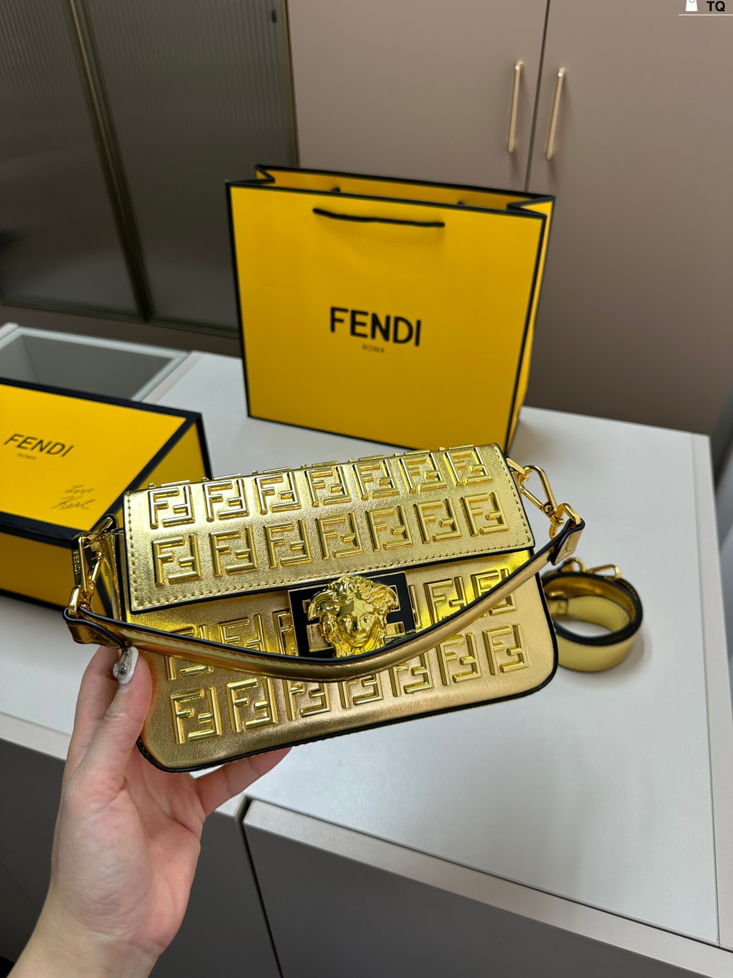 Fen ver new arrival Baguette bag size: 22*12 cm - Top Club