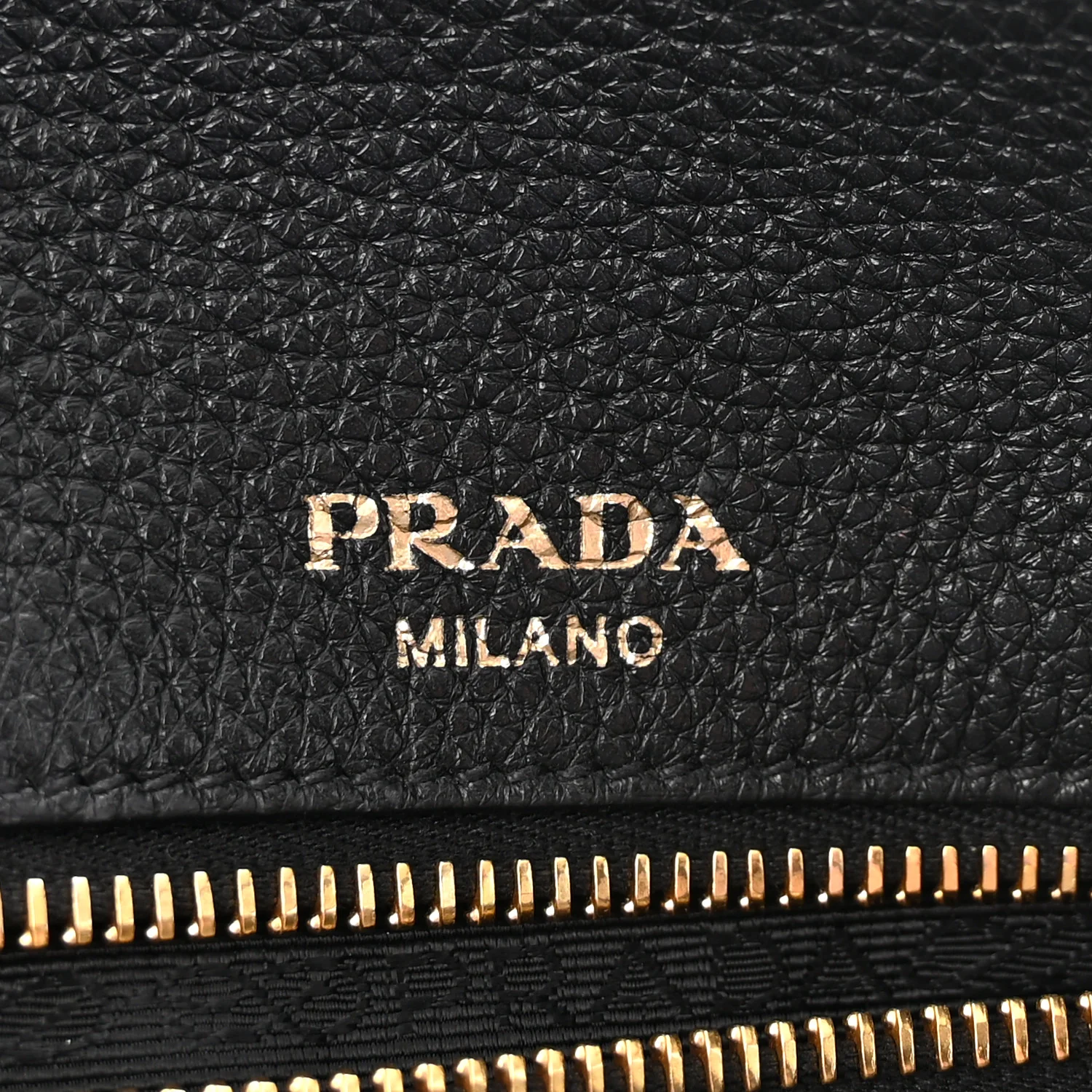Vitello Phenix Tote Black - Top Club