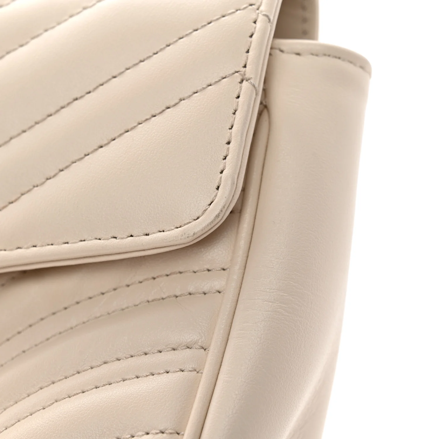 Calfskin Matelasse Small GG Marmont Shoulder Bag White - Top Club