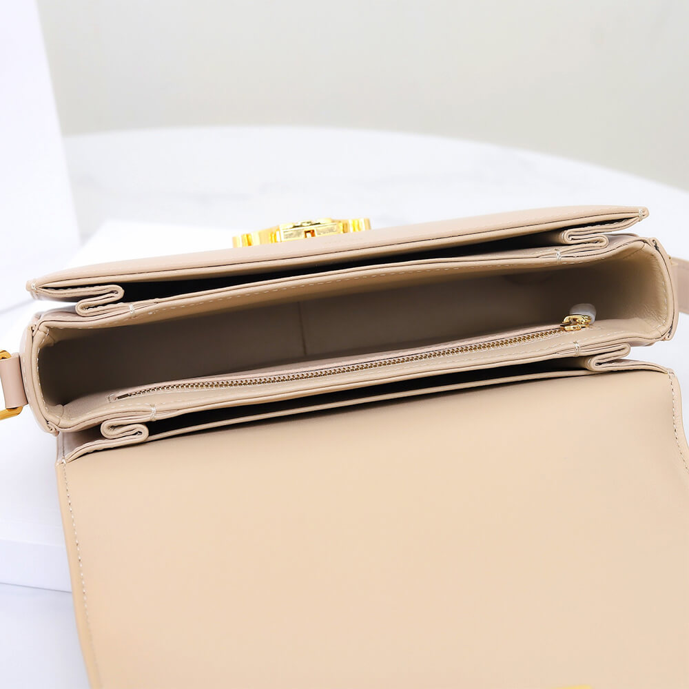 CELINE CLASSIQUE TRIOMPHE BAG in shiny calfskin(HIGH-END GRADE) - Top Club