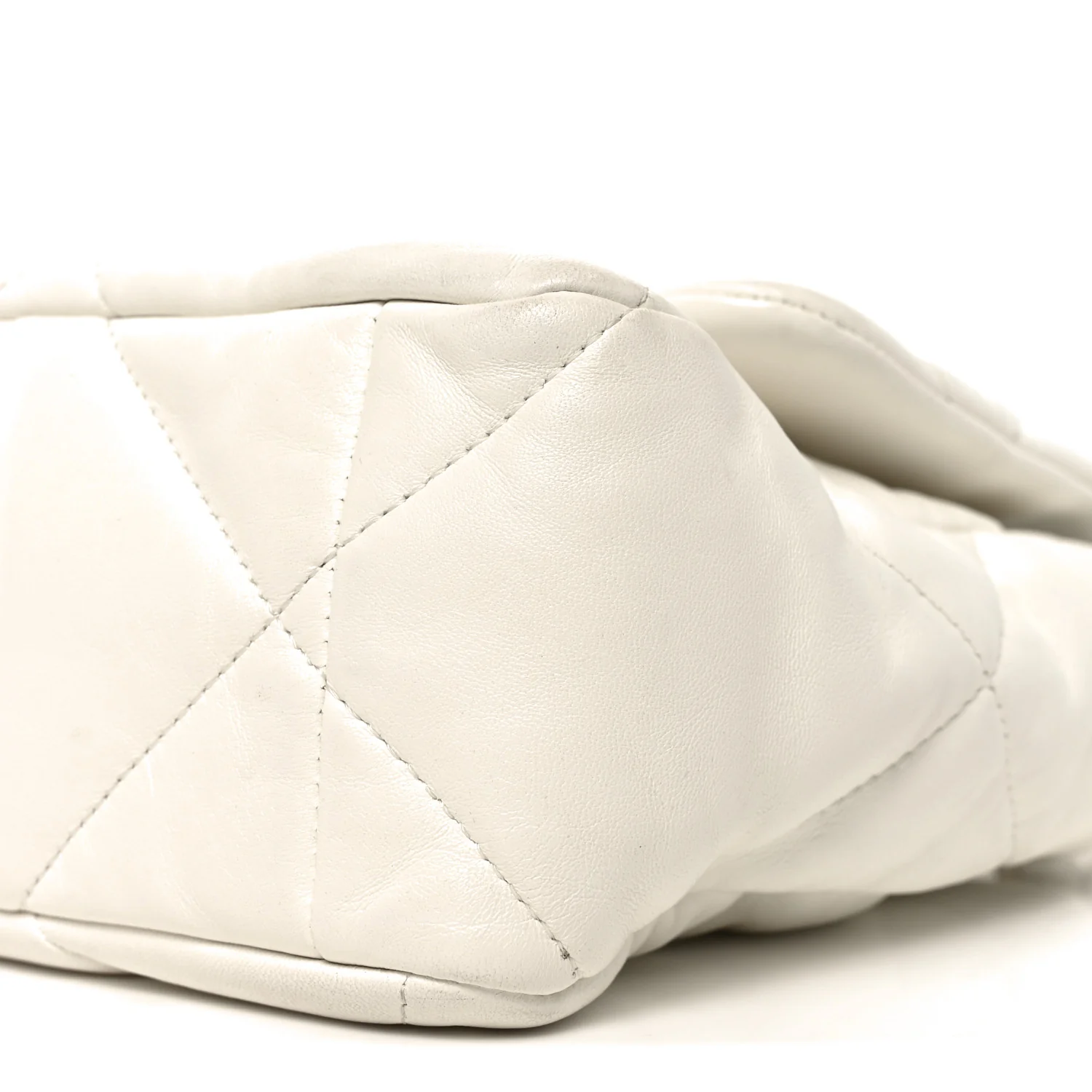 Quilted Large Chanel 19 Flap White - Top Club