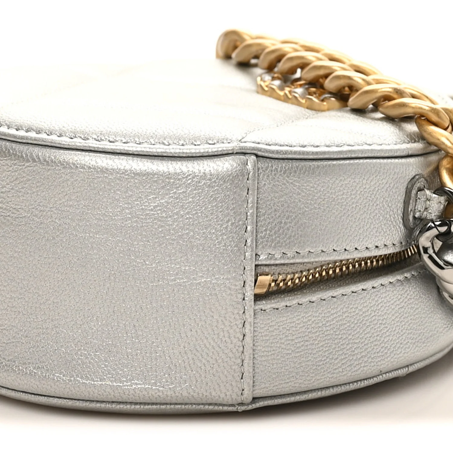 Metallic Lambskin Quilted Chanel 19 Round Clutch With Chain Silver - Top Club