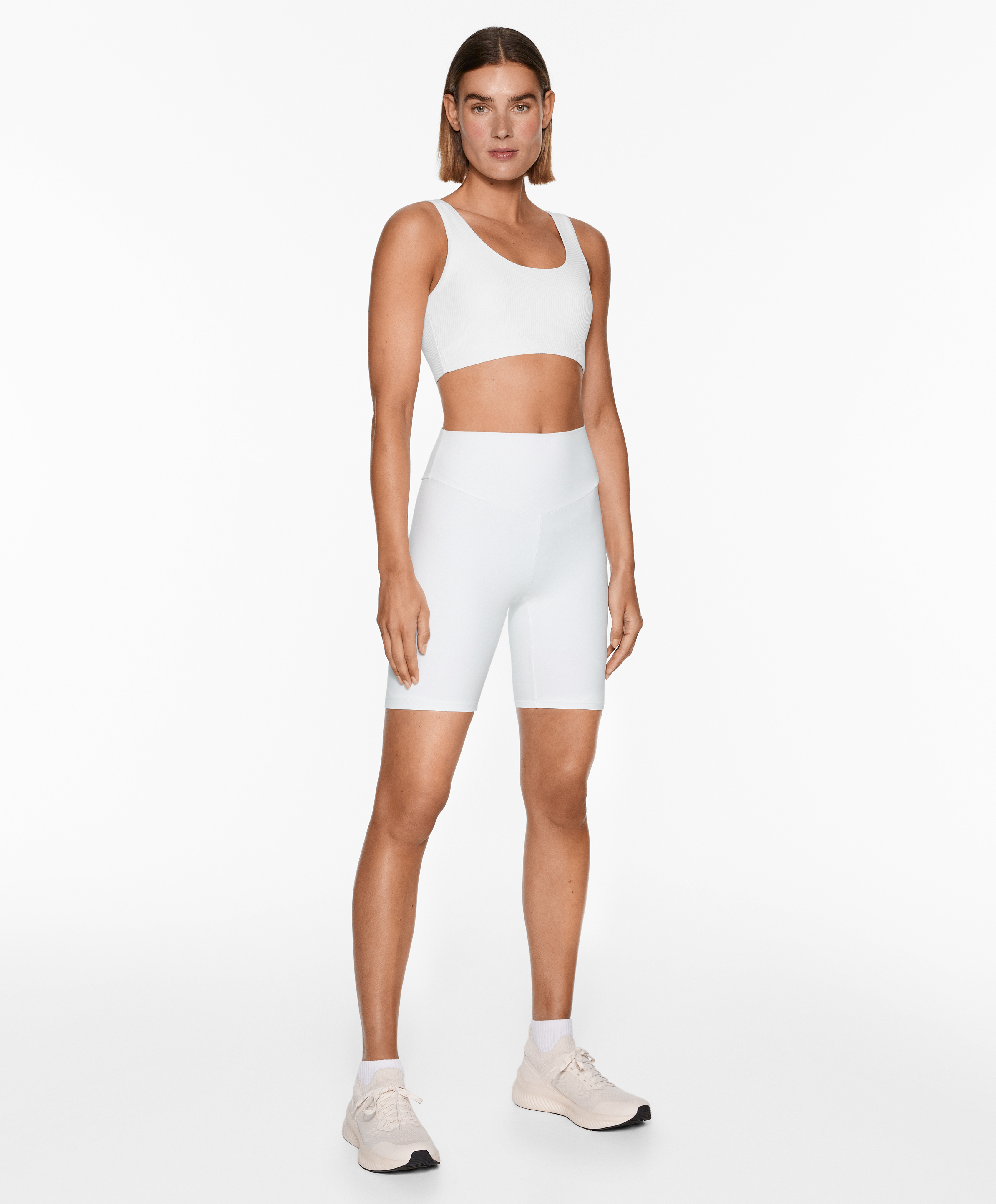 OYSHO Medium-support comfortlux rib sports bra with cups