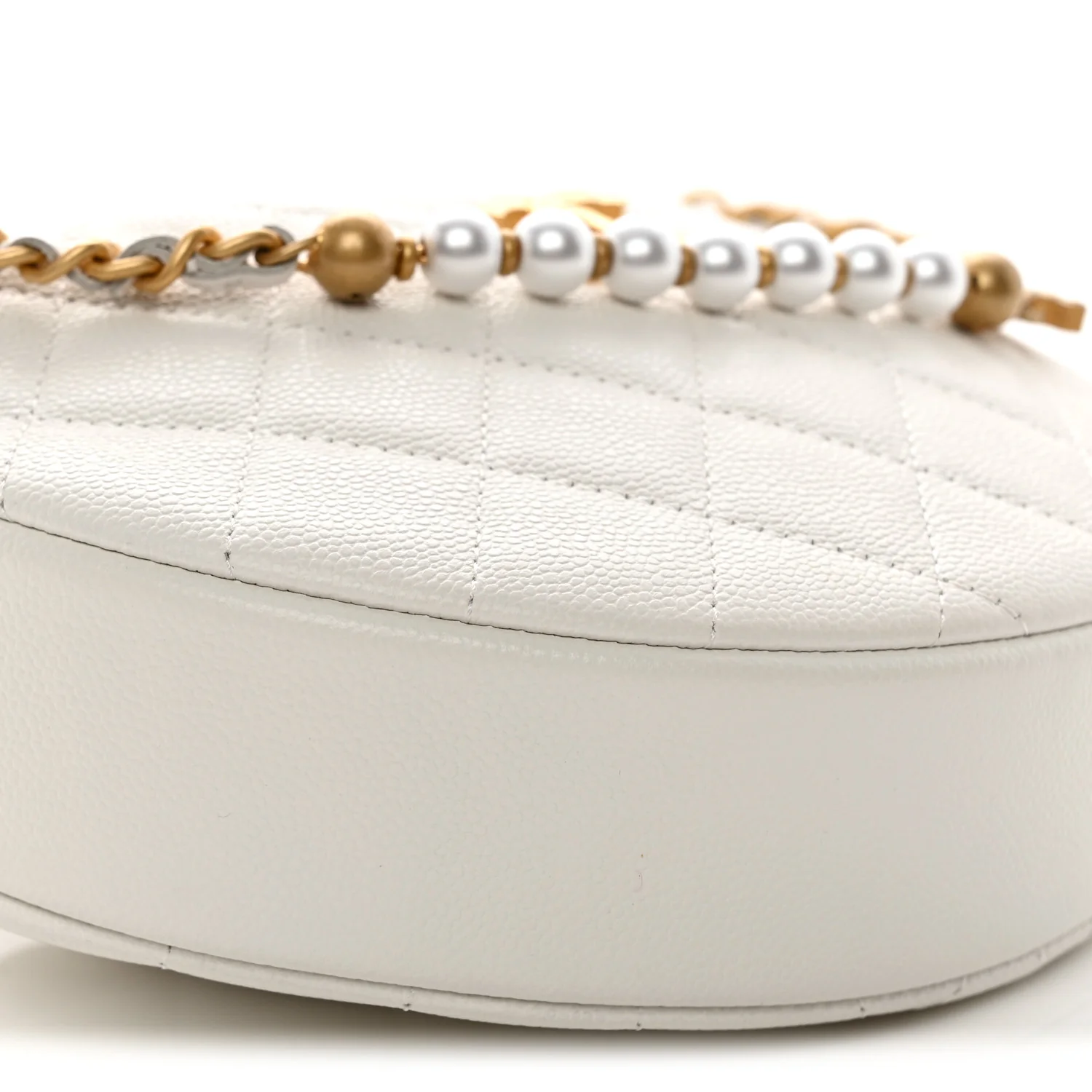 Caviar Quilted Pearl Chain Pouch Hobo White - Top Club