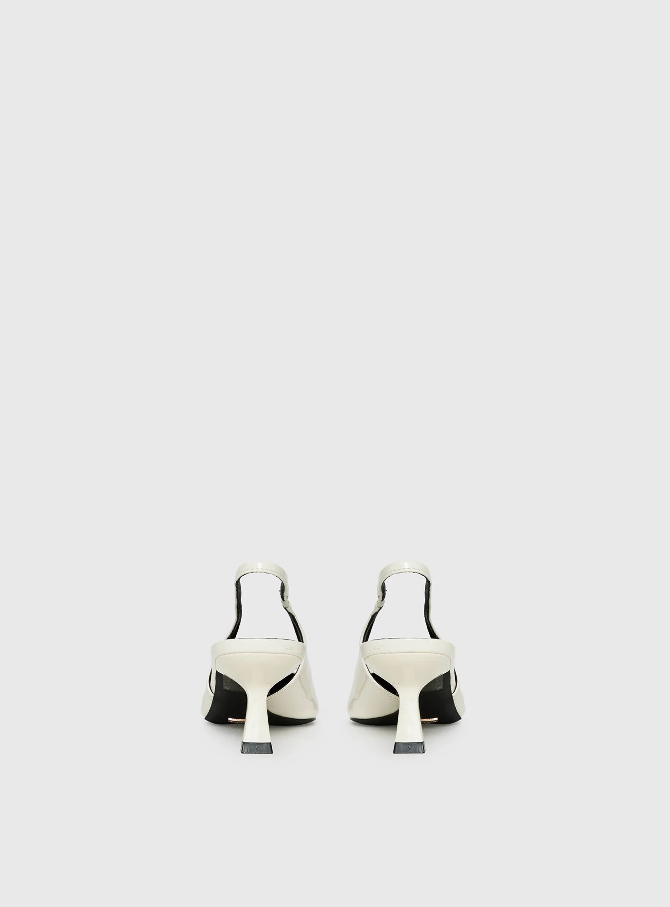 Billini Ayla Pointed Toe Heels Bone