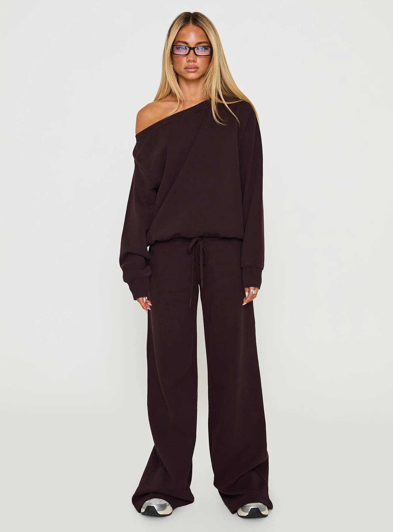 Wellness Off The Shoulder Jumper Brown