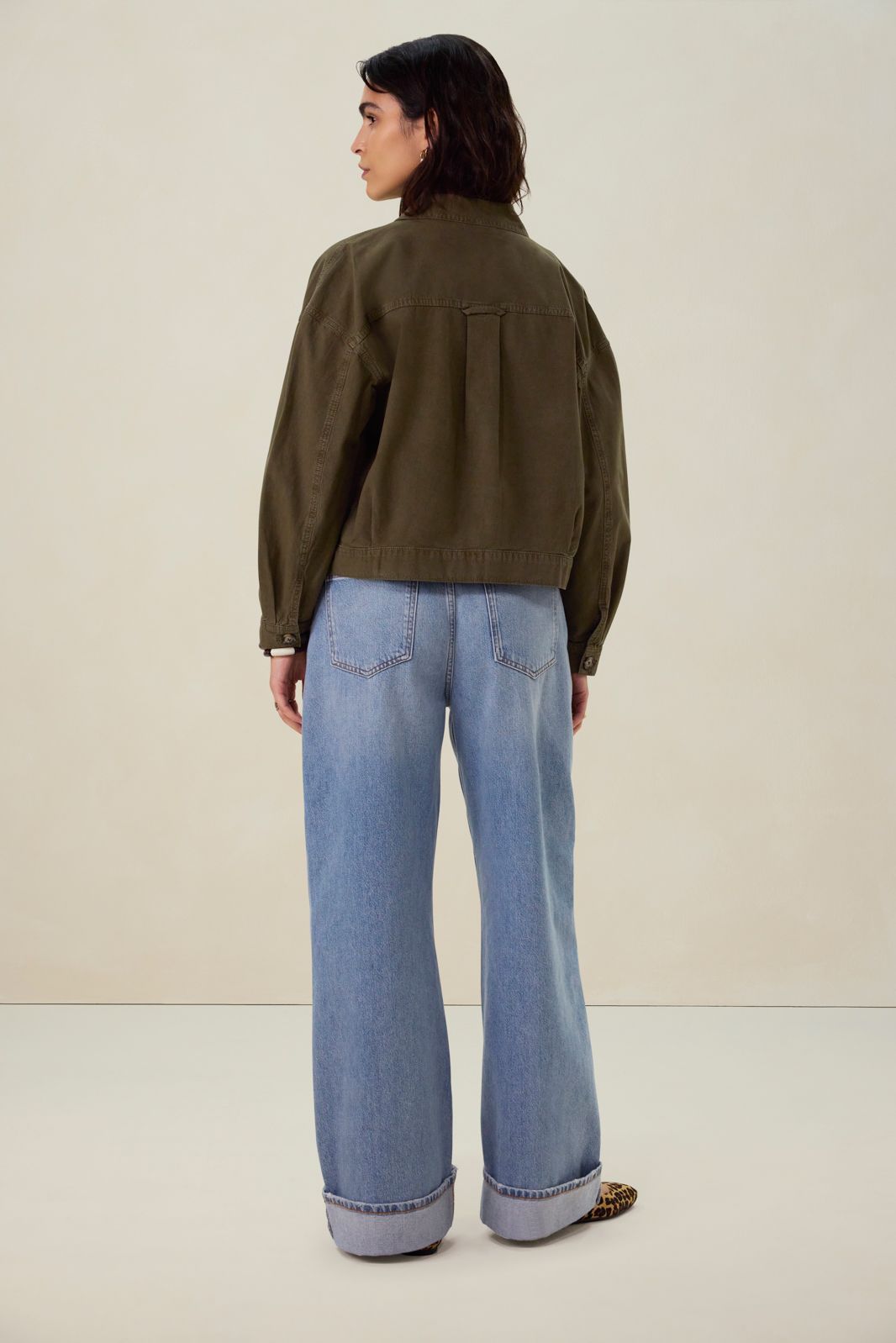 Donkergroen cropped jack