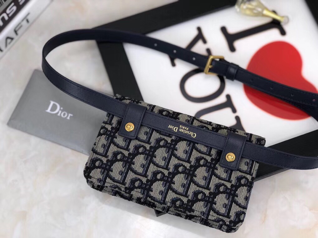 D Blue Oblique Saddle Belt Bag - Top Club