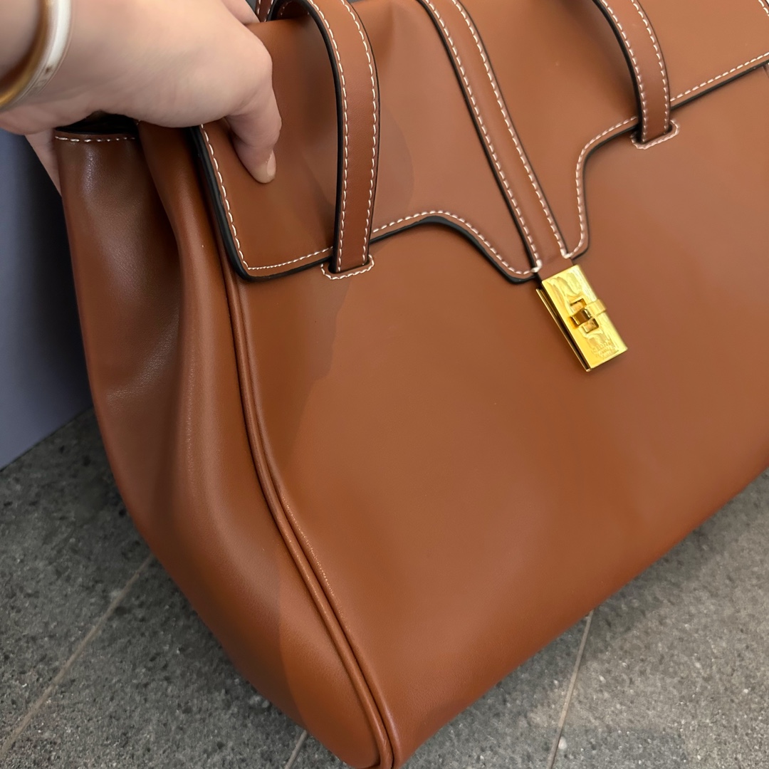 MEDIUM SOFT 16 BAG IN SMOOTH CALFSKIN TAN size: 33 * 25cm - Top Club