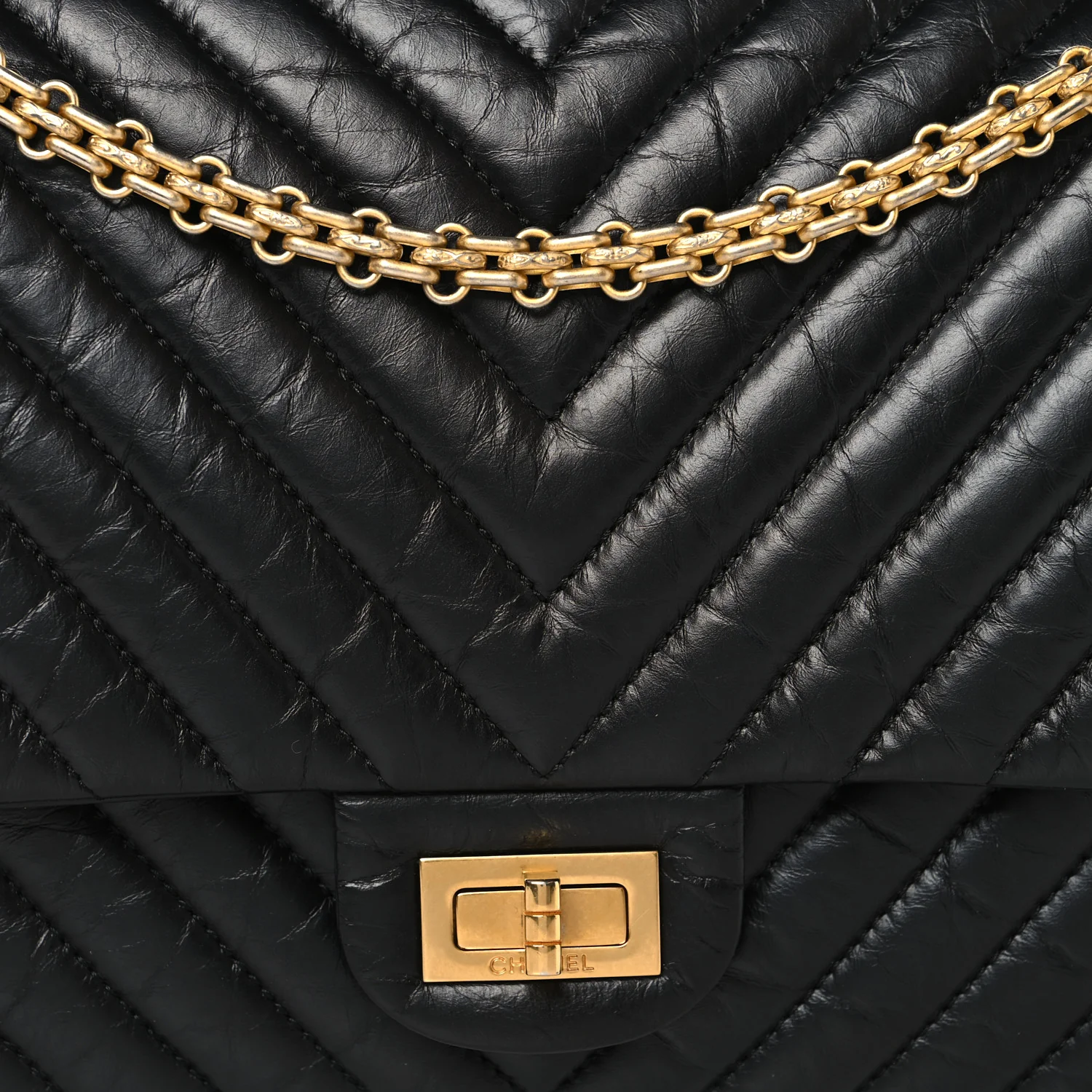 Aged Calfskin Chevron Quilted 2.55 Reissue 226 Flap  Black - Top Club