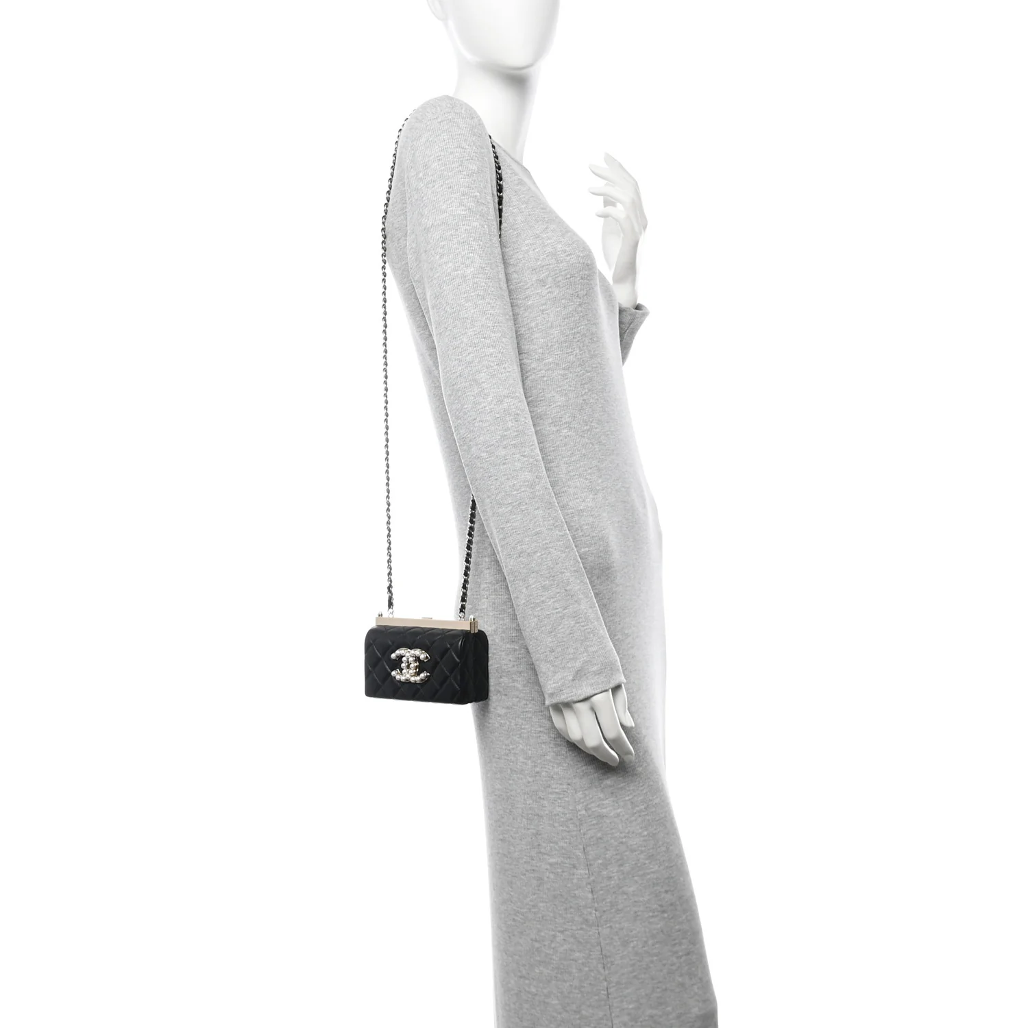 Lambskin Quilted Pearl CC Vanity Case Black