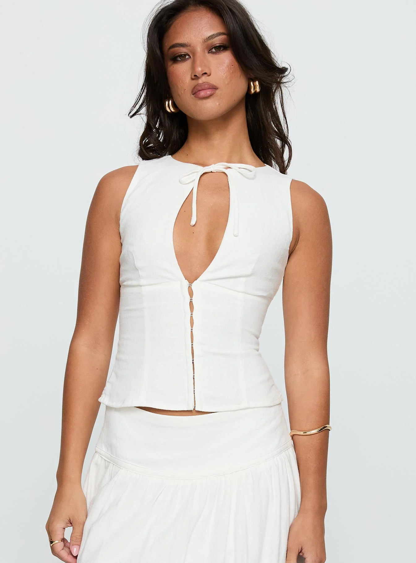 Alissea Keyhole Linen Blend Top White