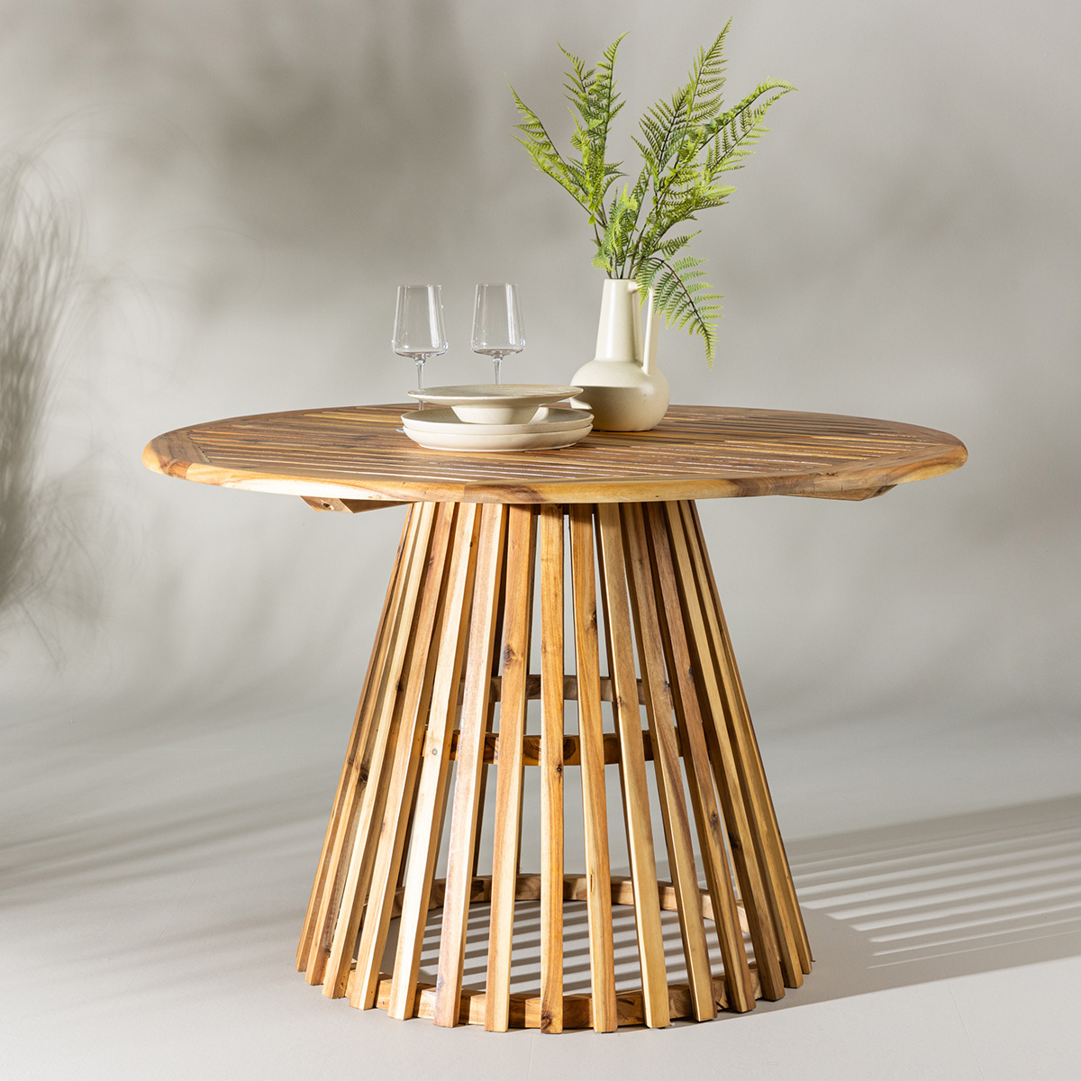 Houten tuintafel Malin Bruin