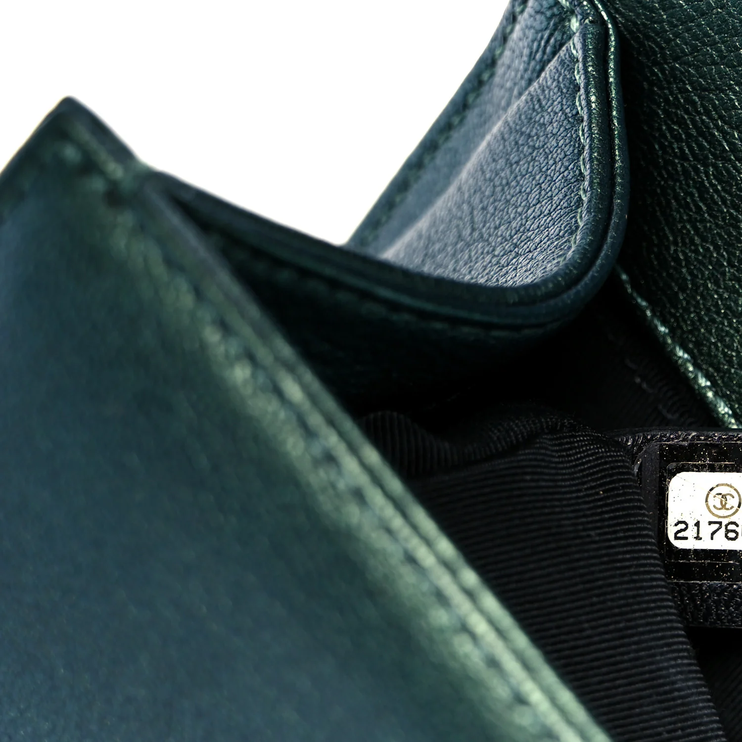 Iridescent Goatskin Quilted Medium Boy Flap Green - Top Club