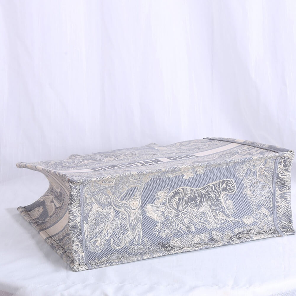 LARGE DIOR BOOK TOTE - Top Club