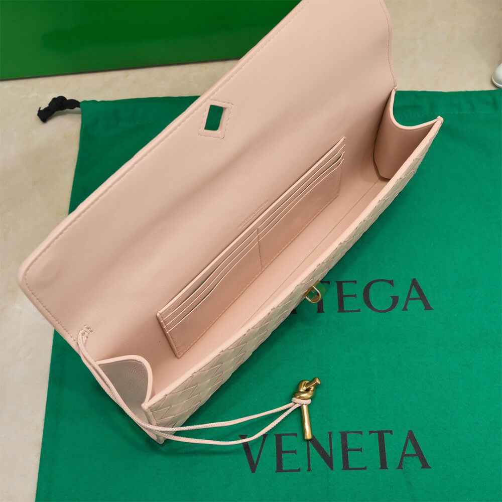 Bottega Veneta Andiamo Clutch(HIGH-END GRADE) - Top Club