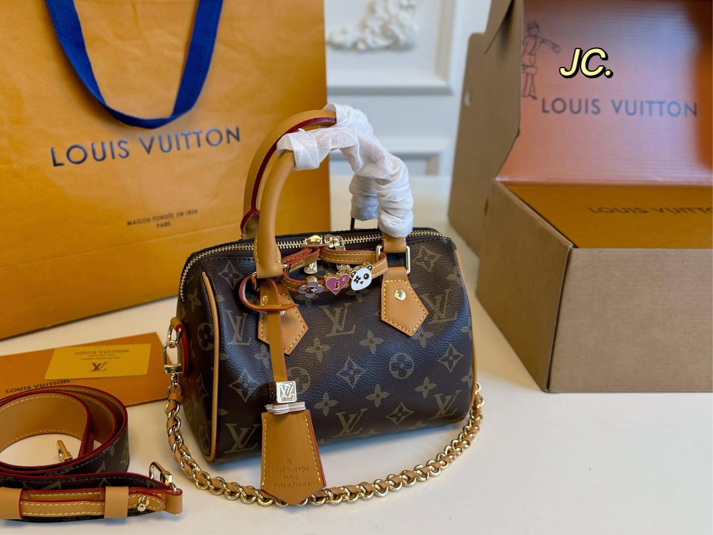 Louis new arrival speedy bag size: 20*15 cm - Top Club