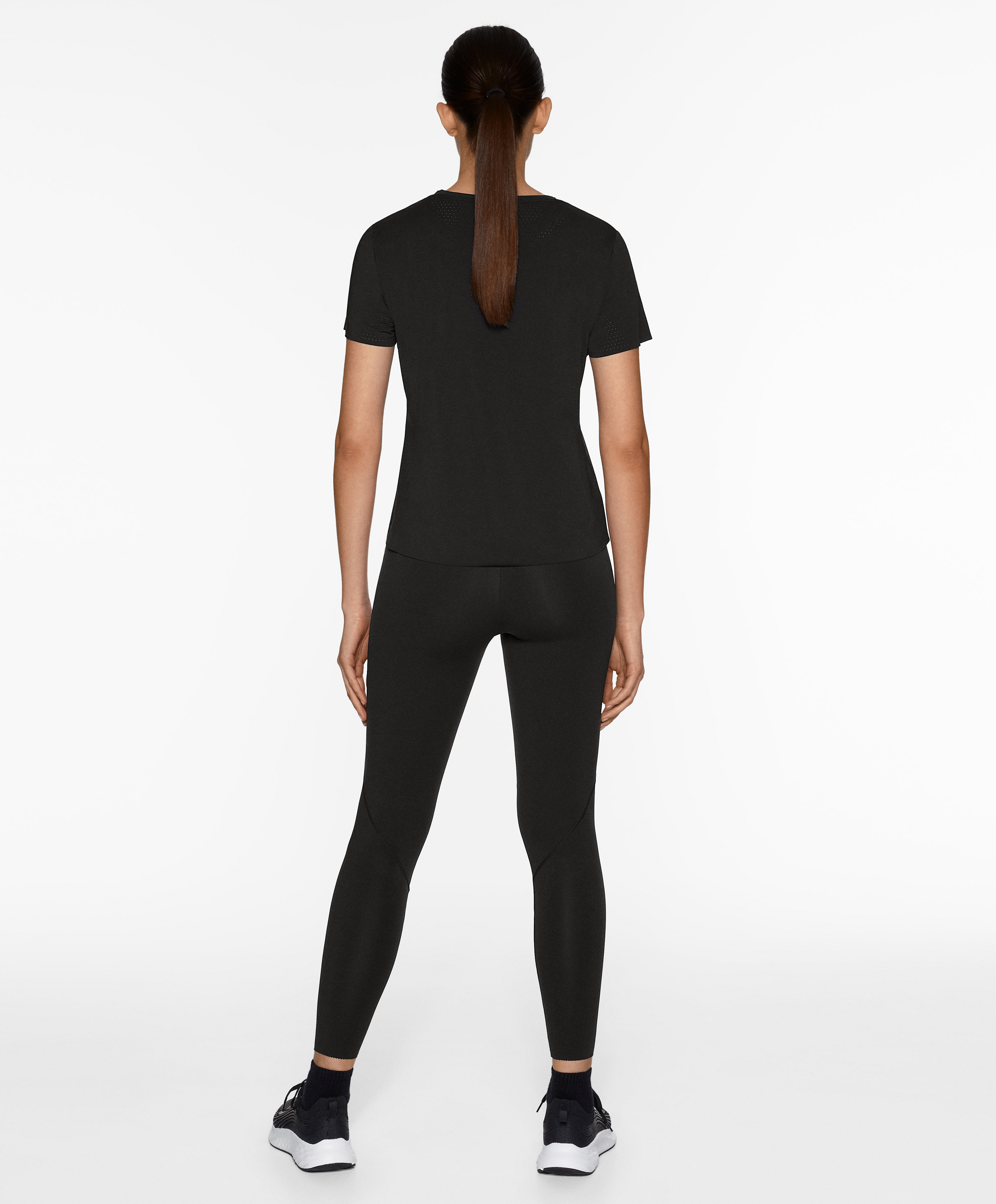 OYSHO Fitted short-sleeved technical T-shirt