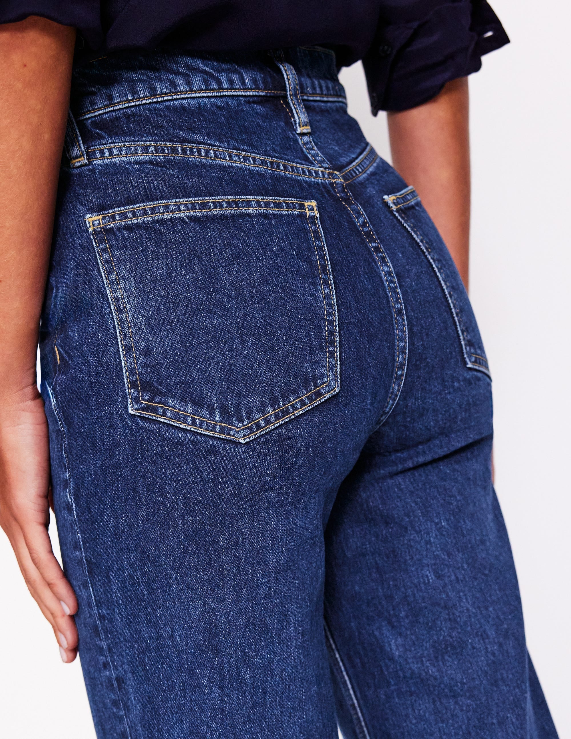 Jeans mit hohem Bund und geradem, weitem Bein-Dunkles Indigo