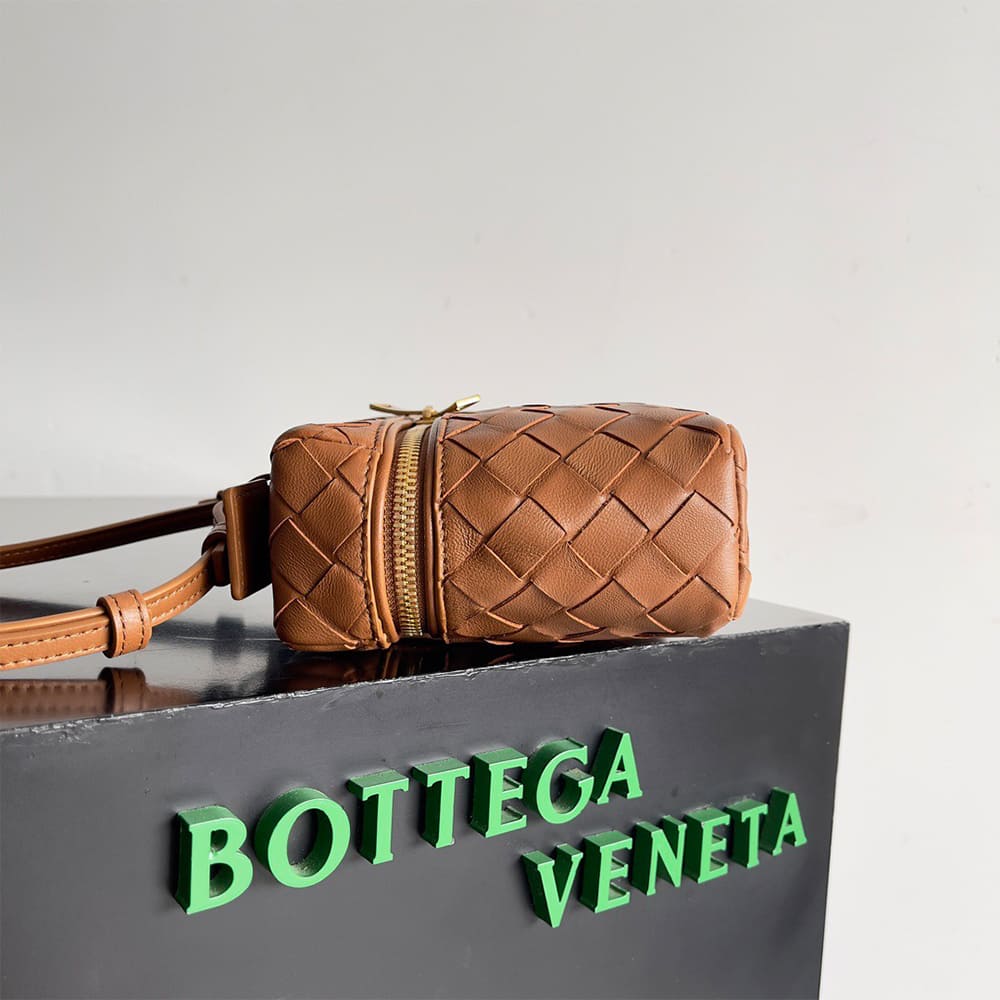 Bottega Veneta Bang Bang Vanity Case(high-end grade) - Top Club