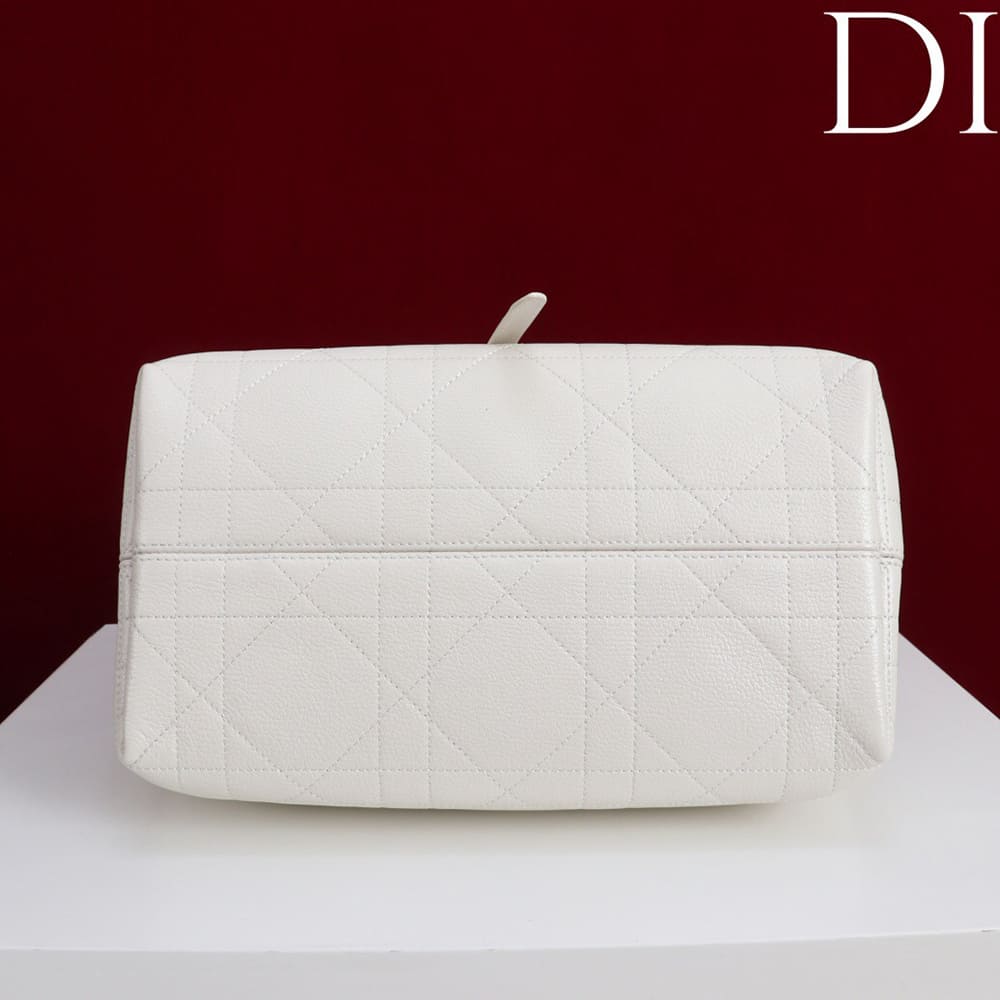 Medium Dior Toujours Bag - Top Club