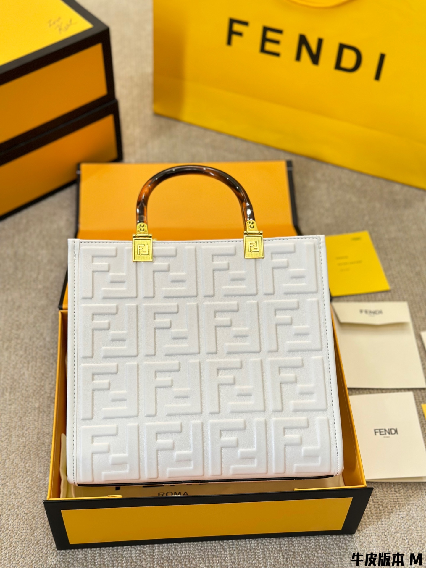 fen peekabo new arrival tote bag small size : 25*25 cm - Top Club