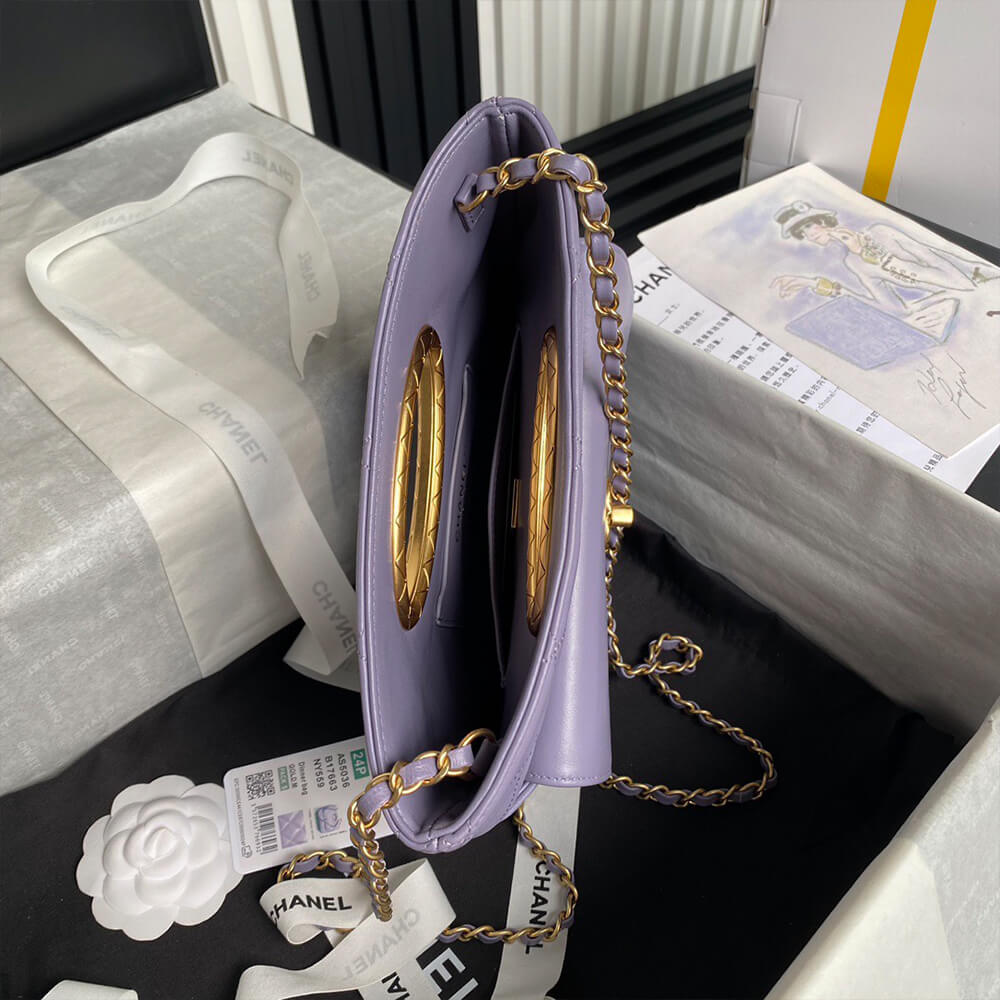 CHANEL Clutch - Top Club
