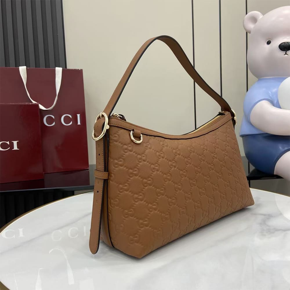GG Emblem medium shoulder bag - Top Club