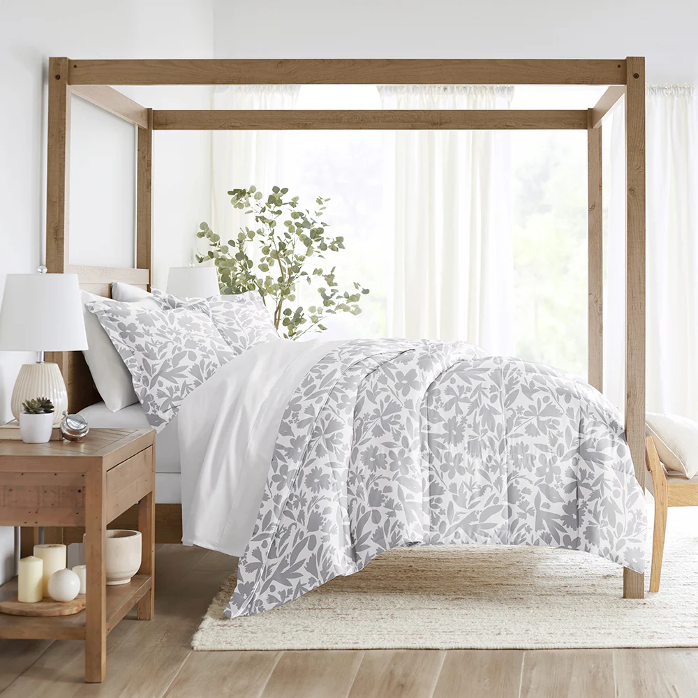 Abstract Garden Patterned Down-Alternative Comforter Set - Sale