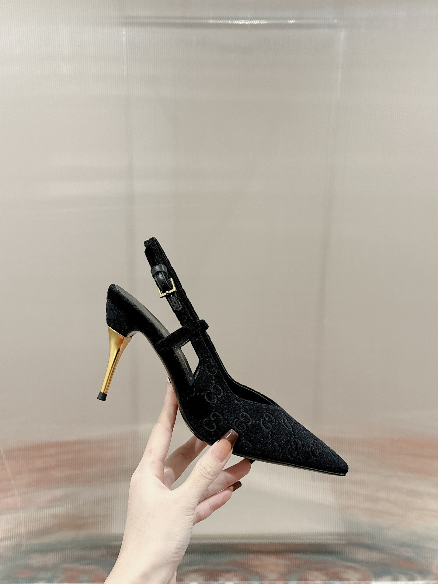 gucci new metal heel pointed toe shoes - Sneaker Replica Workshop
