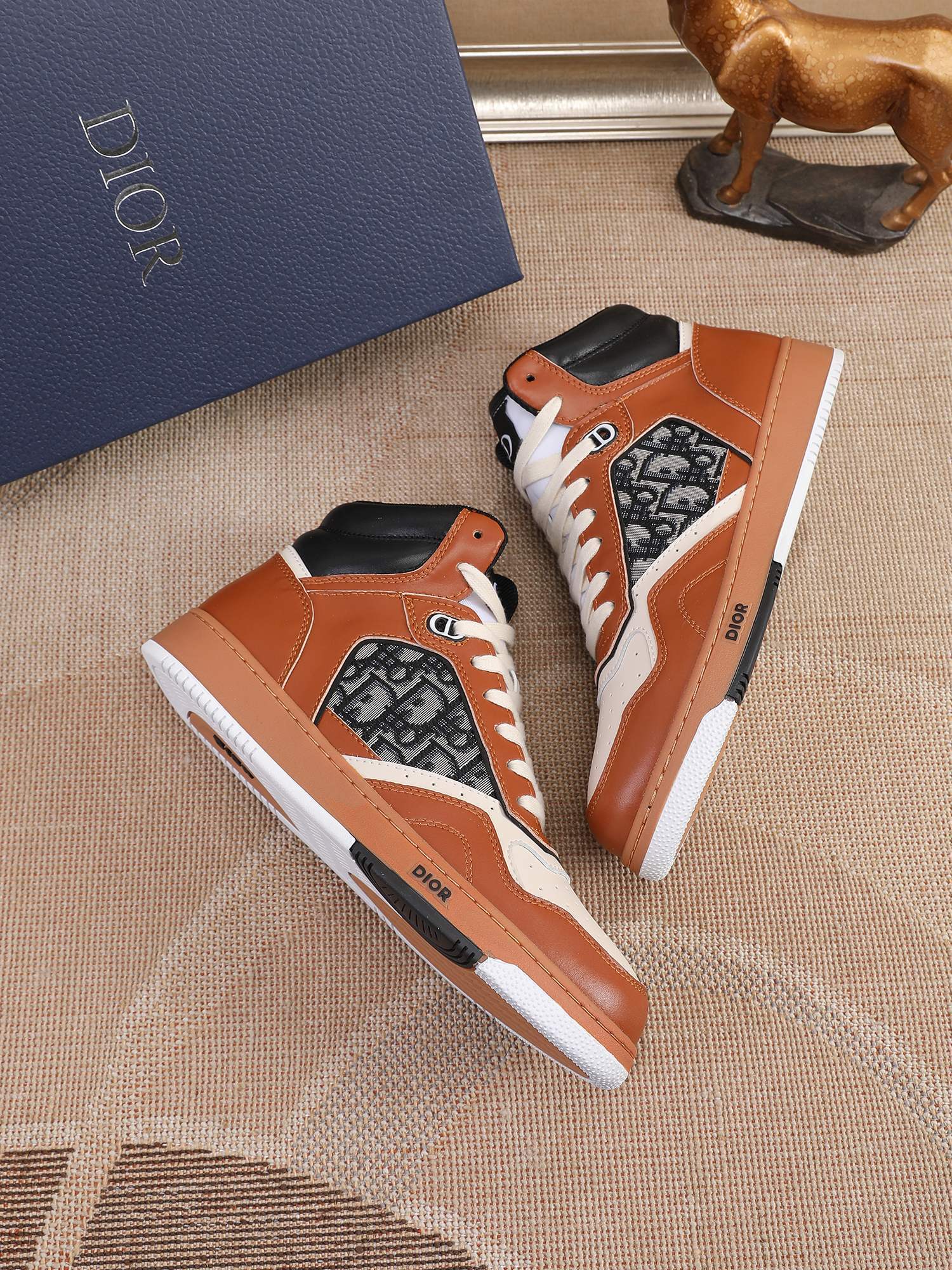 Dior Men's High Top Sneakers with Oblique Pattern and Adjustable Strap - Sneaker Replica Workshop