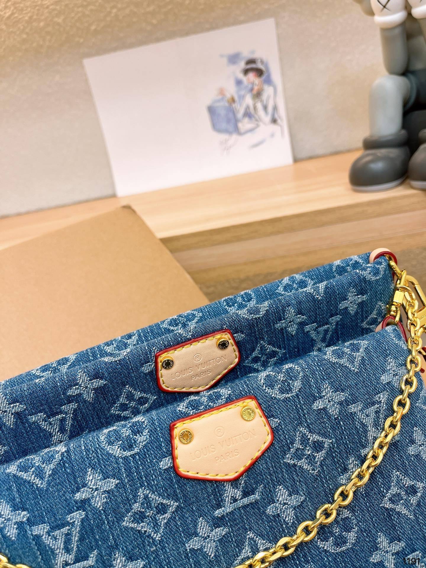 Louis new arrival denim bag size : 24 * 14 cm - Top Club