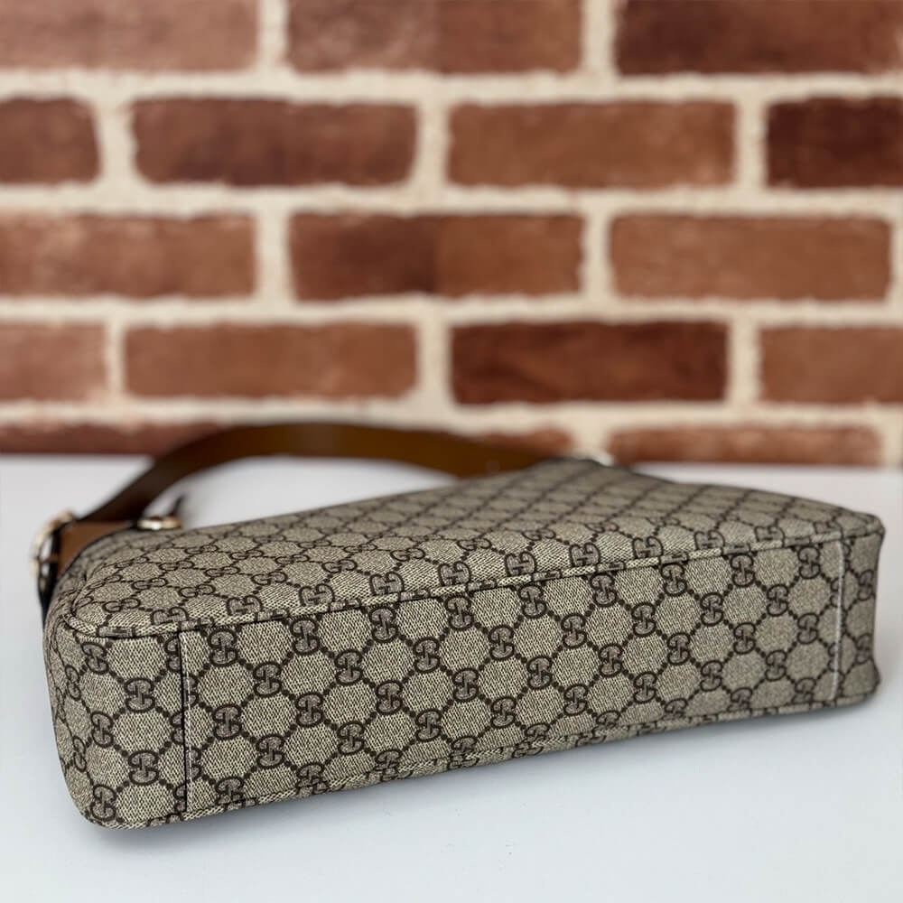 GG Emblem medium shoulder bag - Top Club
