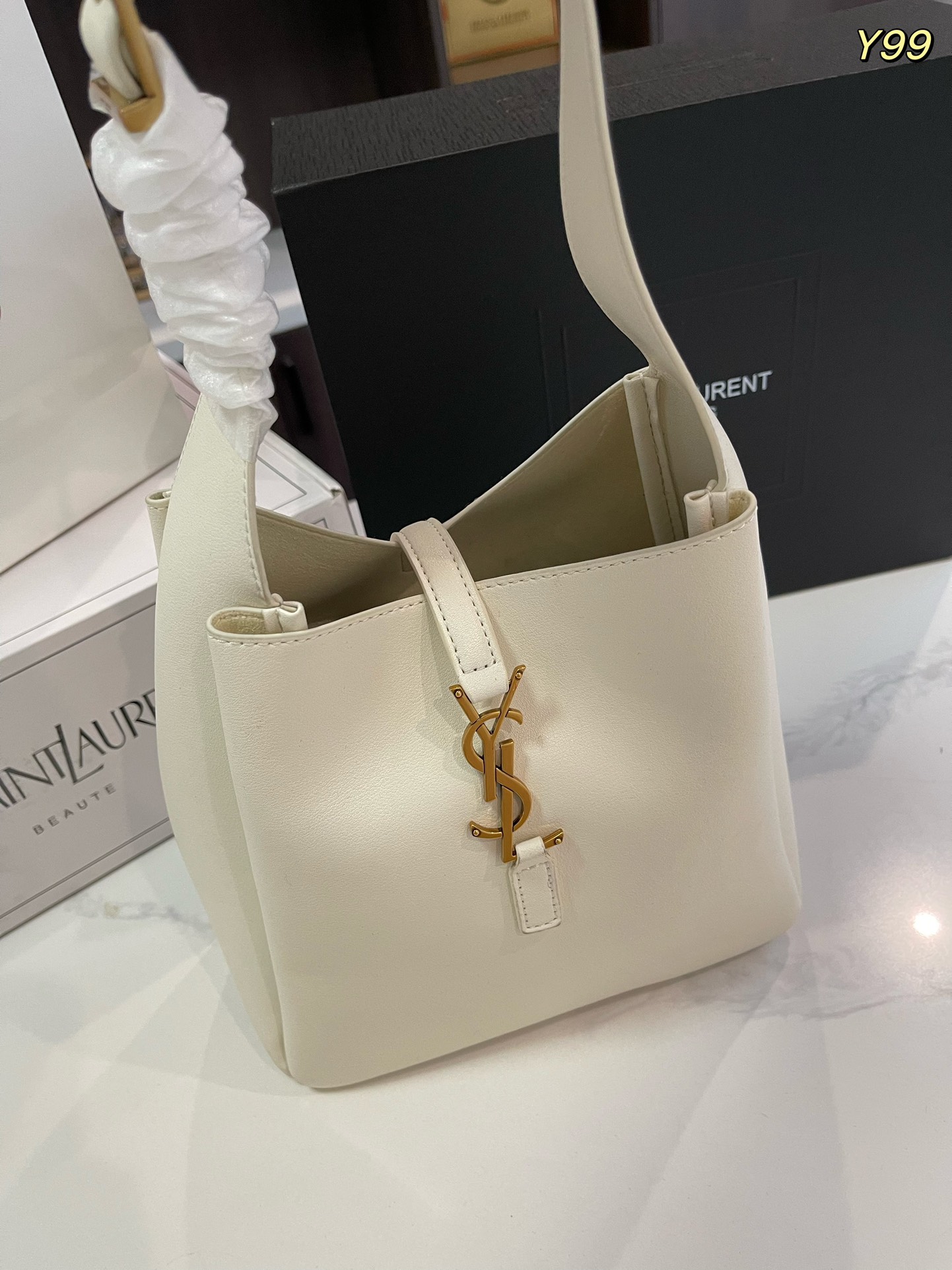 Y new arirval  hobo bag size: 21*21cm - Top Club