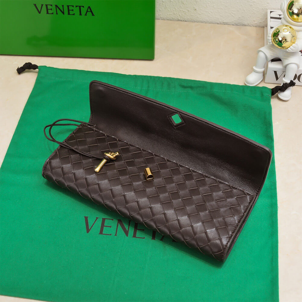 Bottega Veneta Andiamo Clutch(HIGH-END GRADE) - Top Club