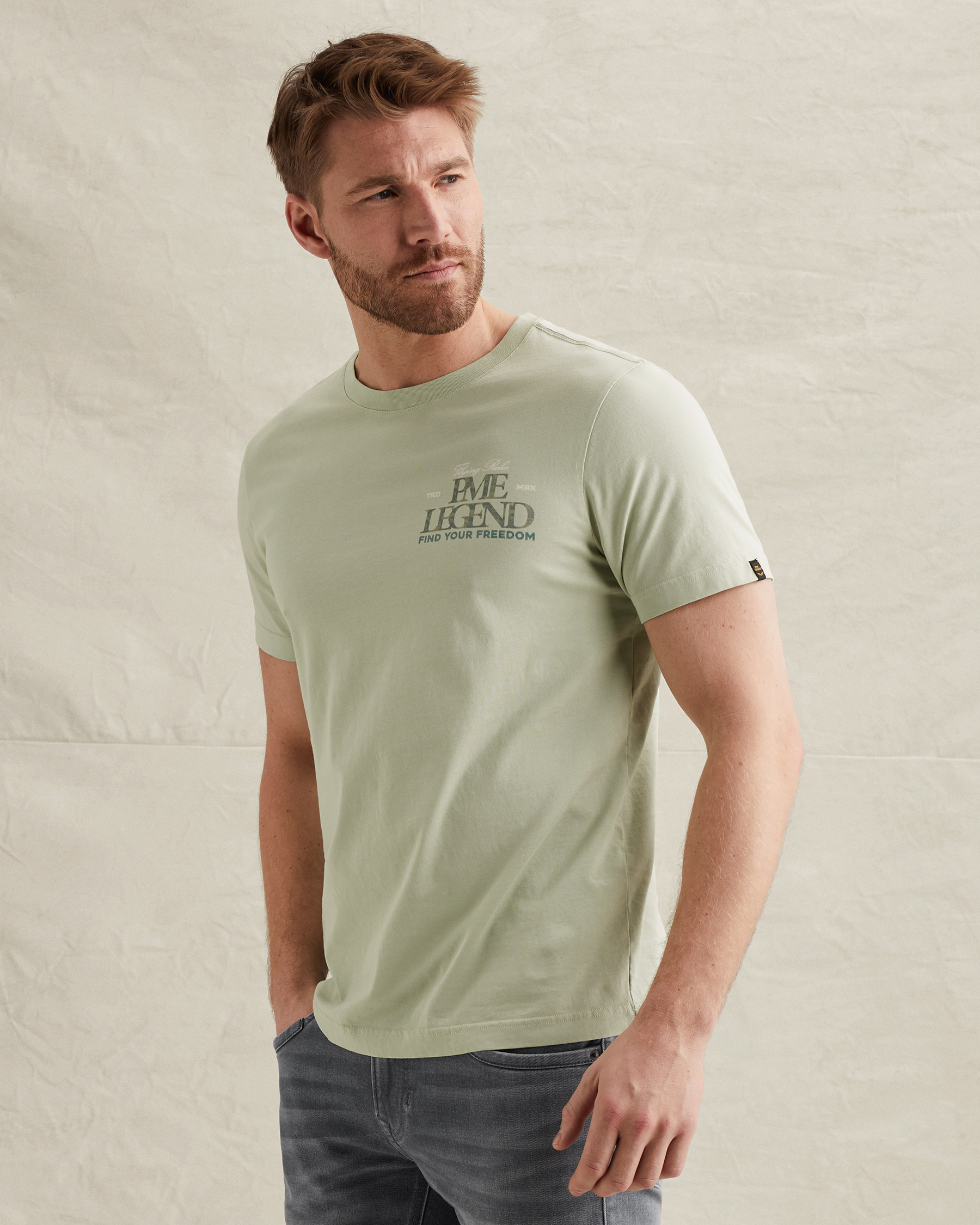 T-shirt in jersey with small artworkx