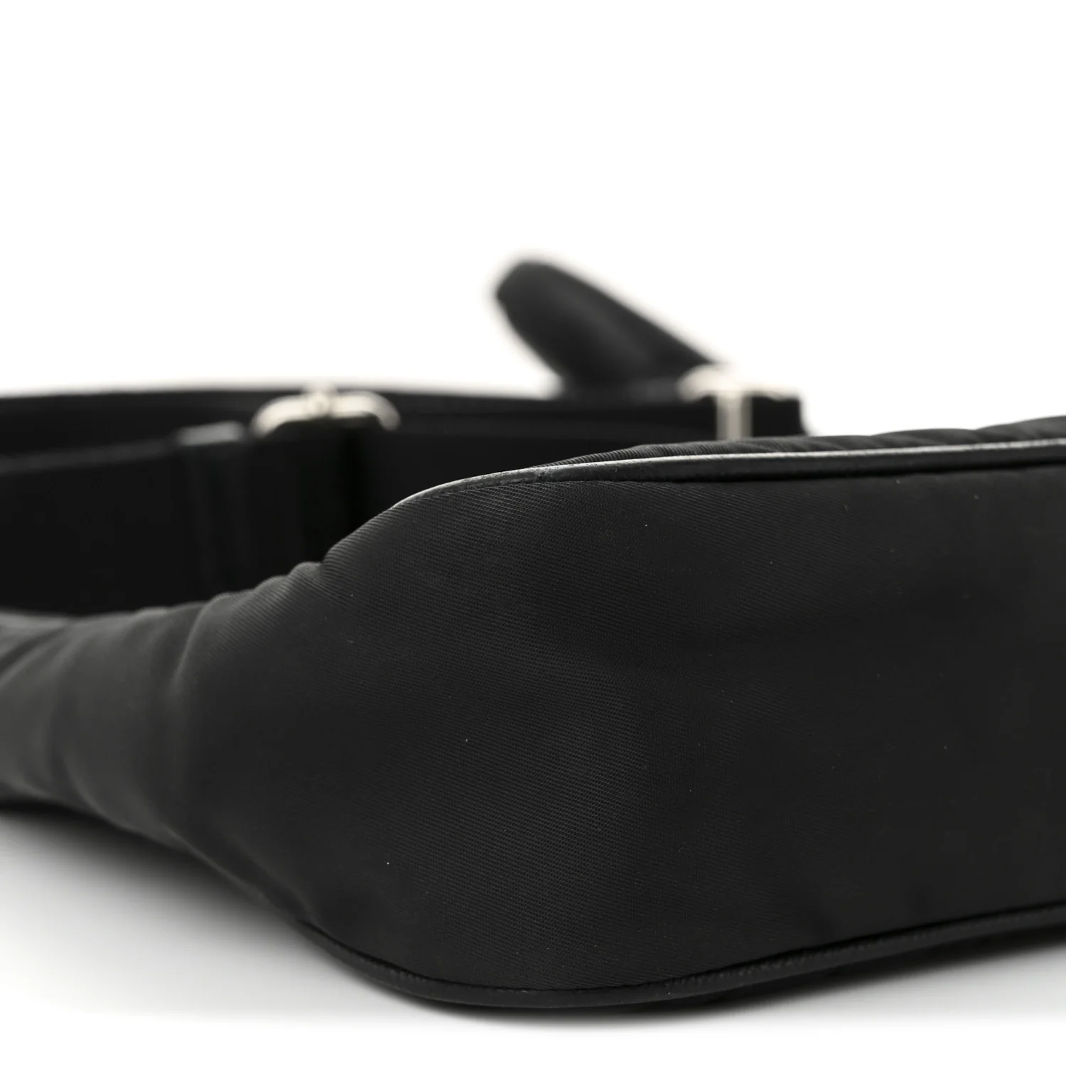 Nylon Re-Edition 2005 Shoulder Bag Black - Top Club