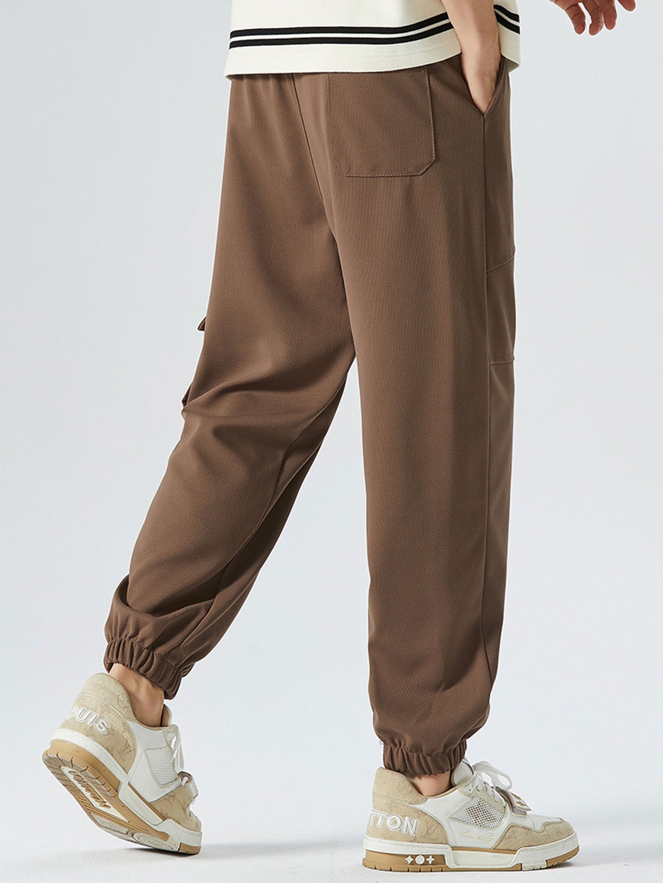 Elastic Waist Cargo Jogging Pants