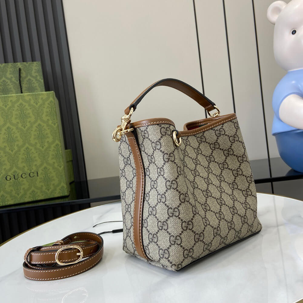 GG Emblem mini bucket bag - Top Club