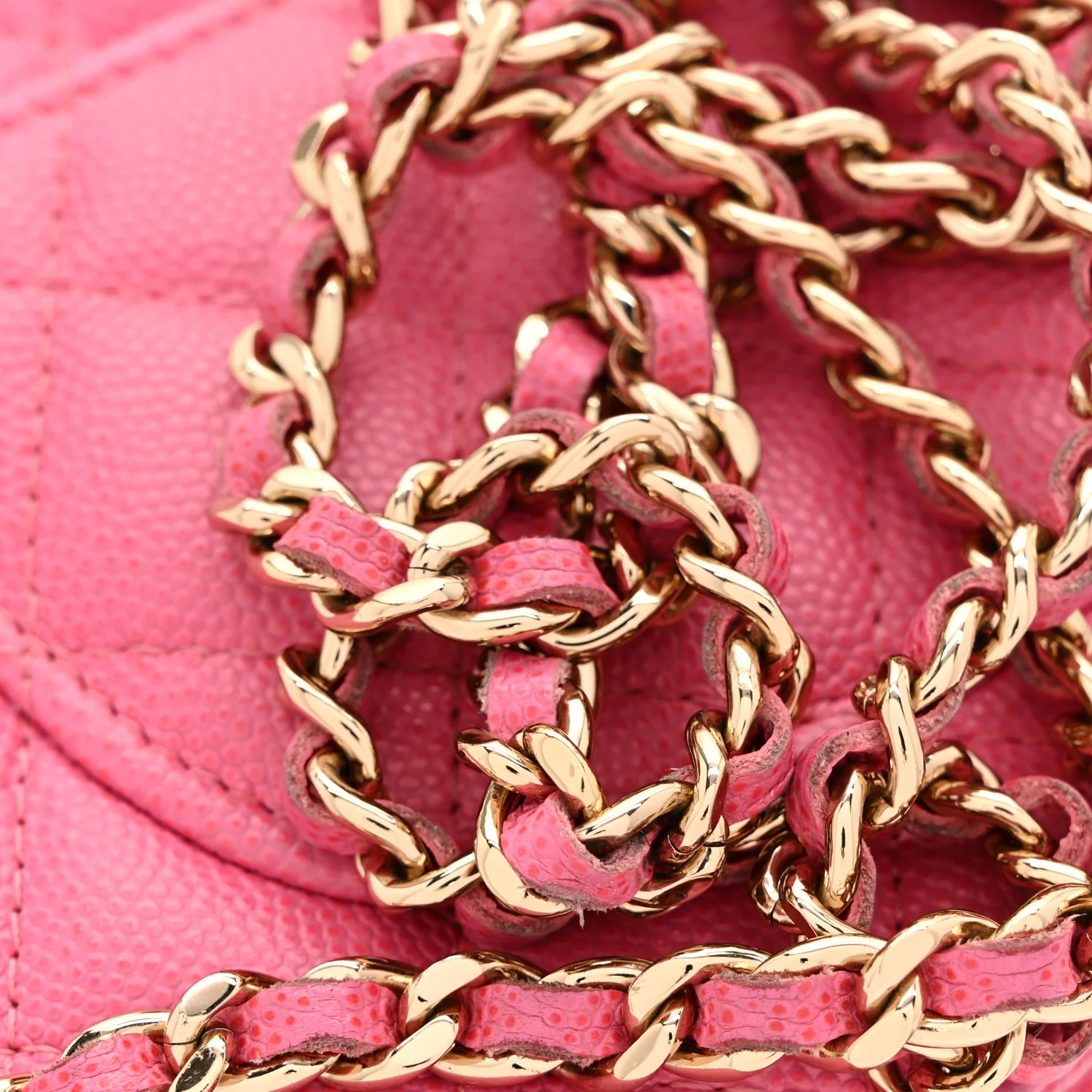 Caviar Quilted Wallet on Chain WOC Pink - Top Club