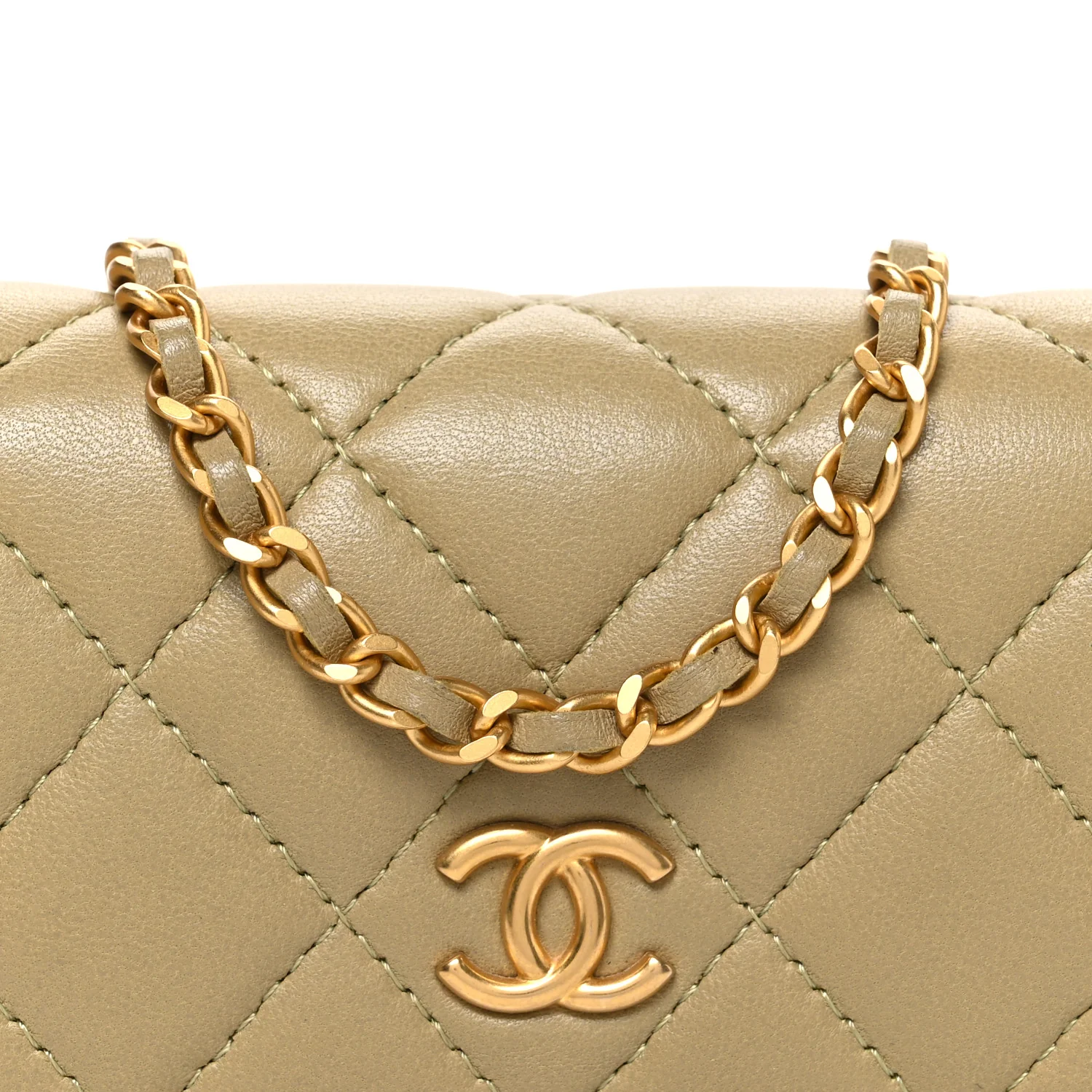 Lambskin Enamel Quilted Coco Hearts Clutch With Chain Light Green - Top Club