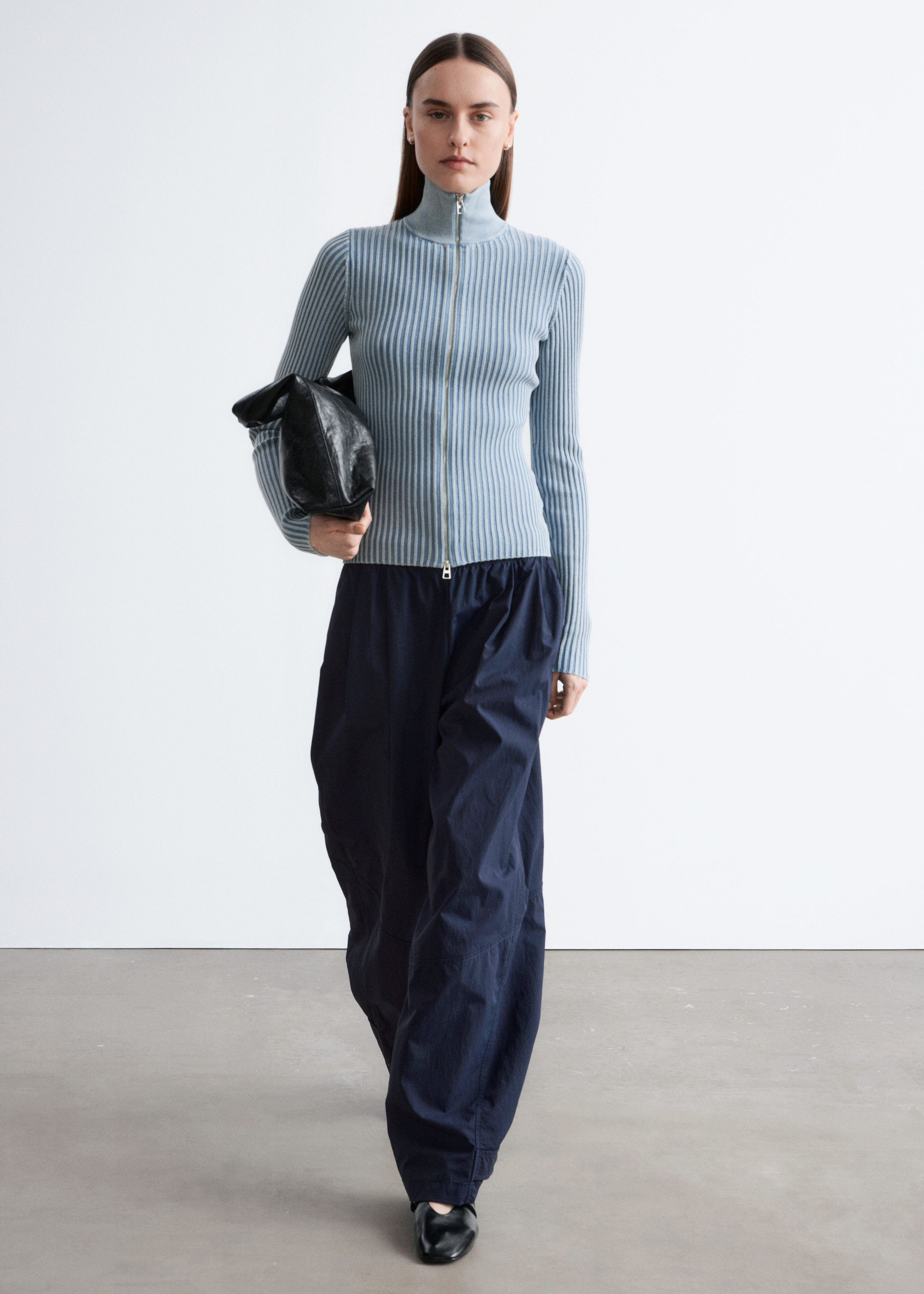 & Other Stories UTILITY BARREL-LEG TROUSERS
