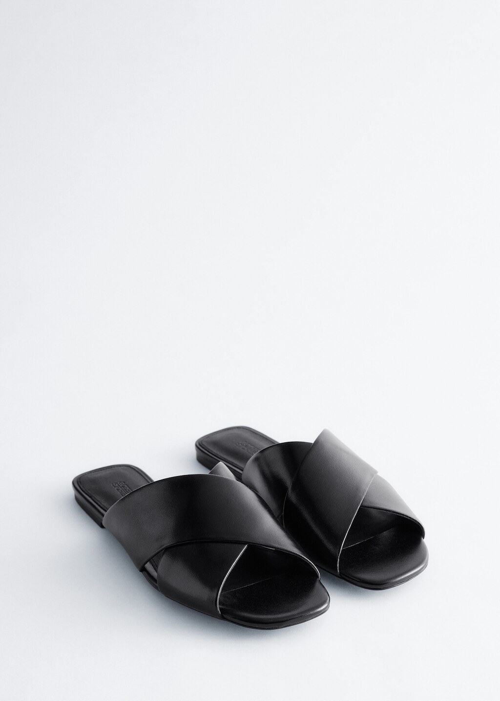 & Other Stories CROSSOVER LEATHER SANDALS