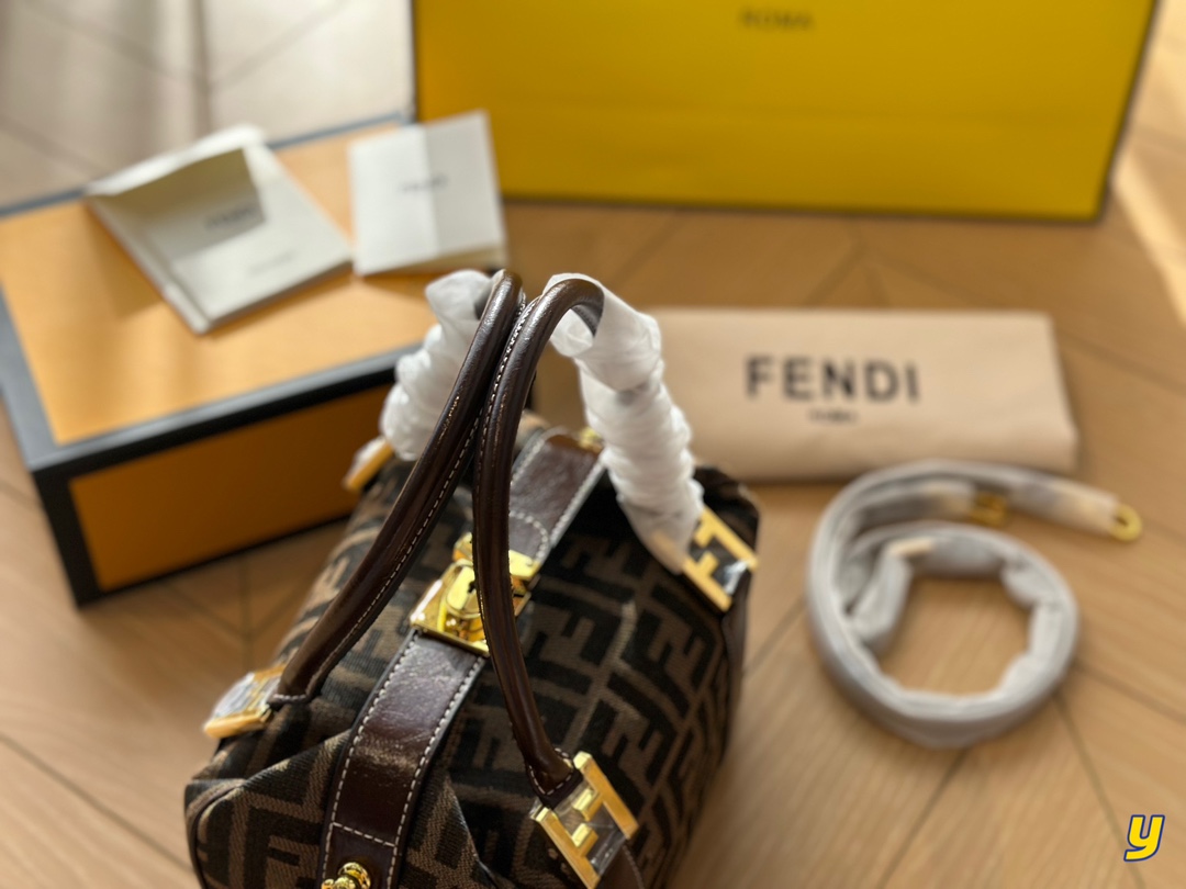 Fen Baguette new arrival bag size ; 27* 16 cm - Top Club
