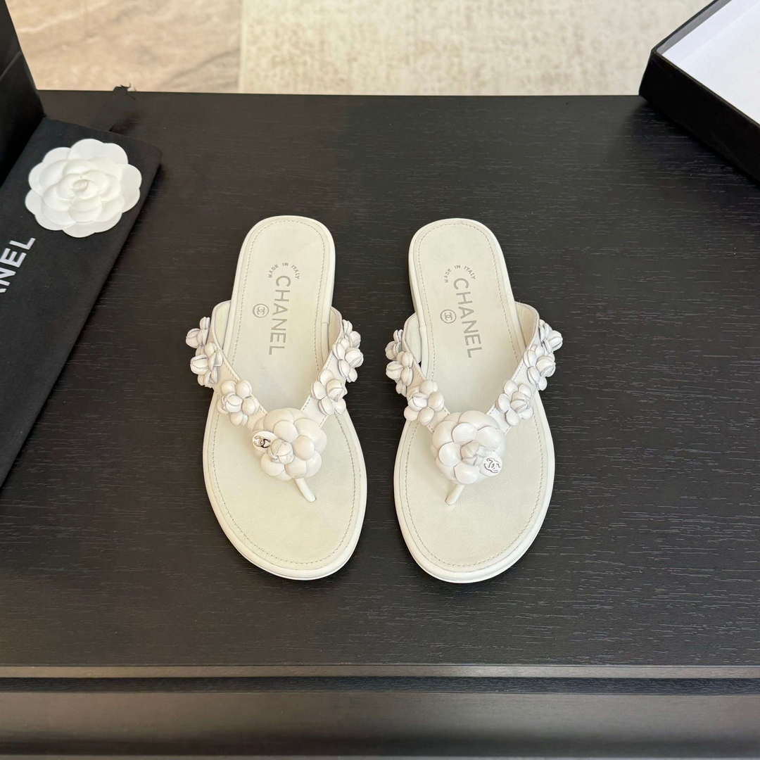 Chanel Women's Camellia Flip Flop Sandals Lambskin C92581 - Sneaker Replica Workshop