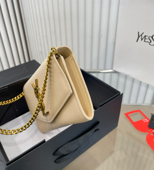 Y Uptown Leather Clutch  White - Top Club