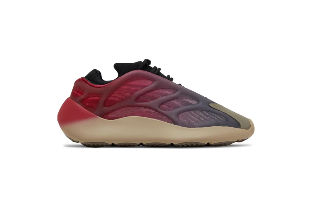 Yeezy 700 V3  Fade Carbon  Replica - Sneaker Replica Workshop