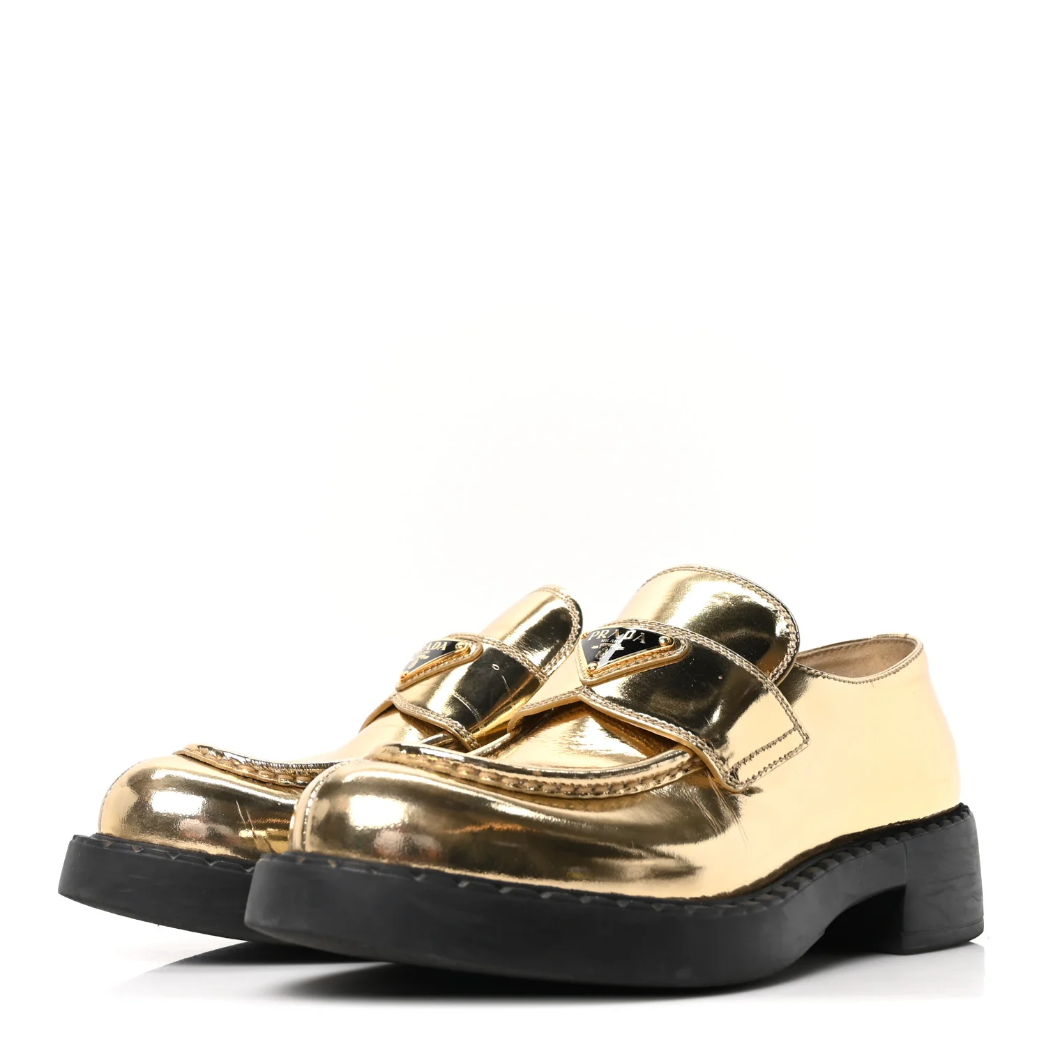 Metallic Brushed Calfskin Metal Triangle Logo 50mm Loafers 39.5 Platino - Top Club