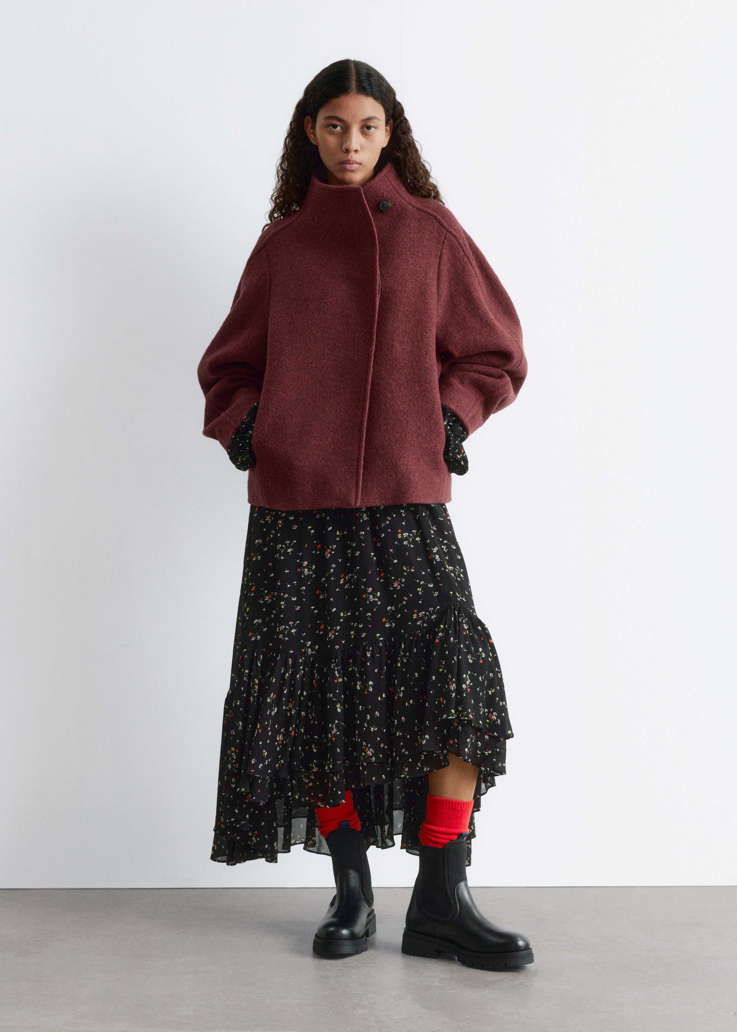 & Other Stories LEATHER CHELSEA BOOTS